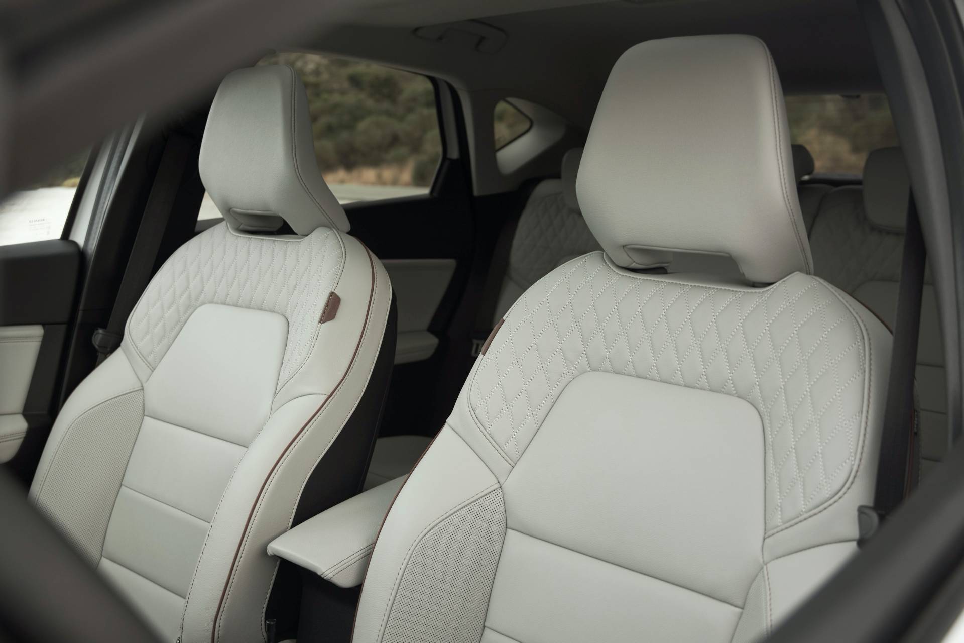 2020 Renault Captur Vies For European Supremacy, Stars In Huge Gallery