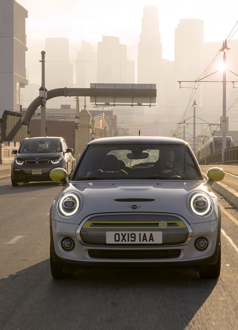 Electric 2020 Mini Cooper SE Starts Under $30k, But You Could Get It As Low As $17,900