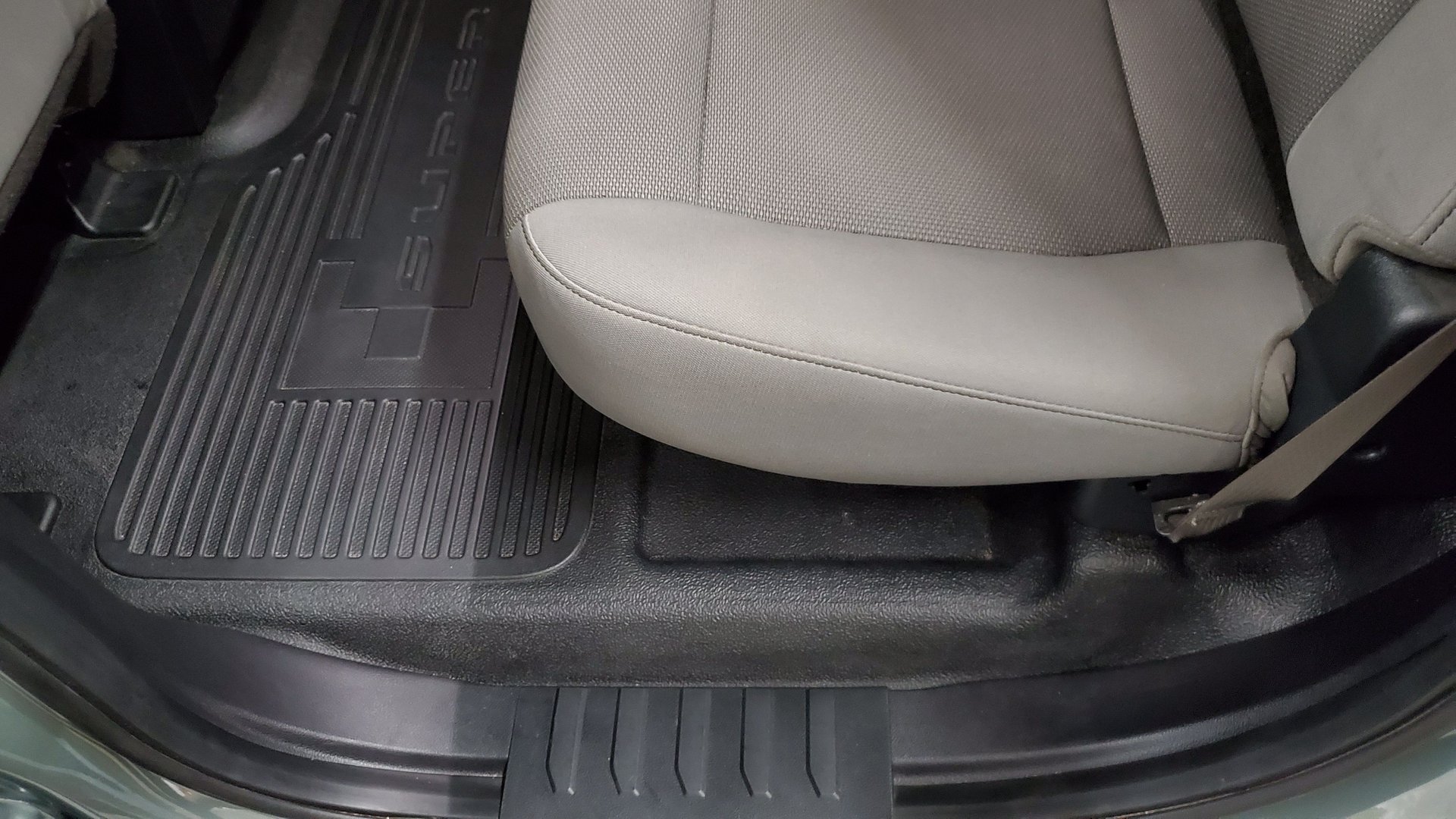 Deep Down, You Know You Want This Ford F-550 Super Duty 6×6 ‘Indomitus’