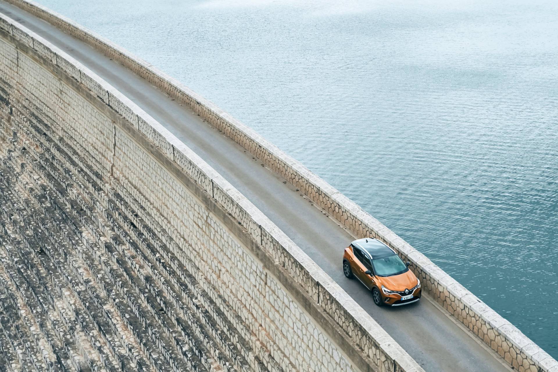 2020 Renault Captur Vies For European Supremacy, Stars In Huge Gallery