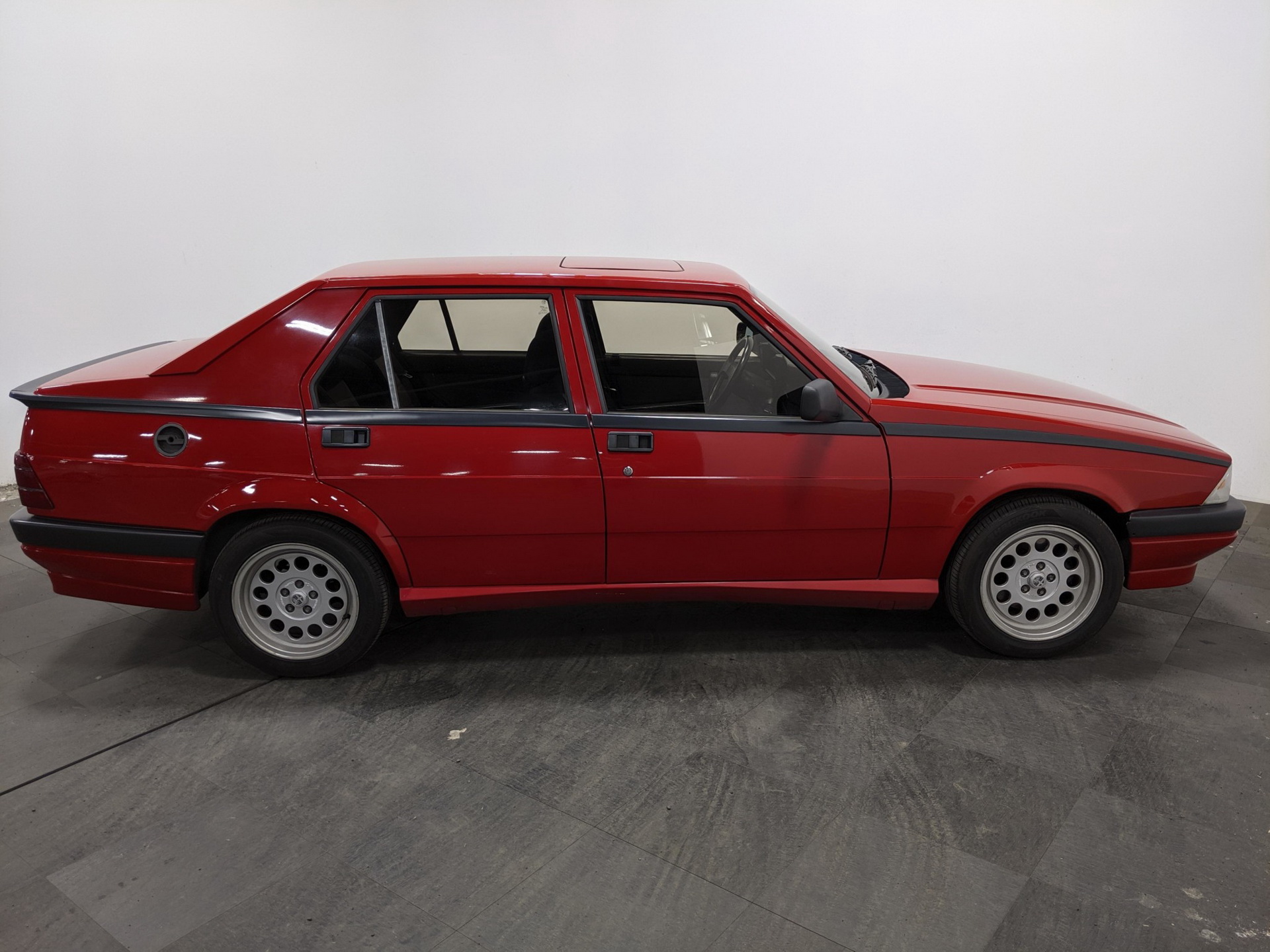 This 1988 Alfa Romeo Milano Verde V6 Can Help You Earn Your Petrolhead Stripes