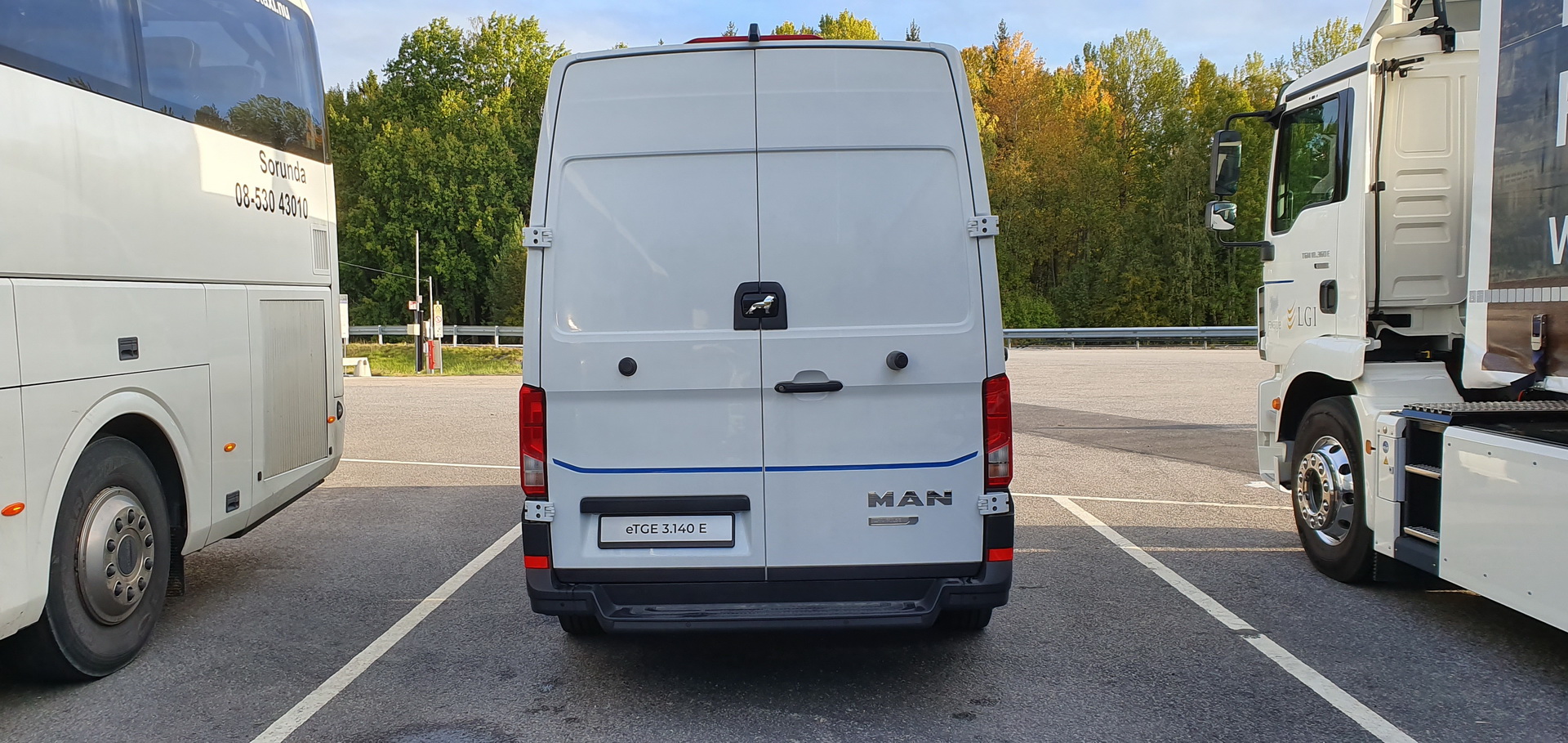 MAN Confirms New eTGE Kombi Electric Minivan For 9-Passengers