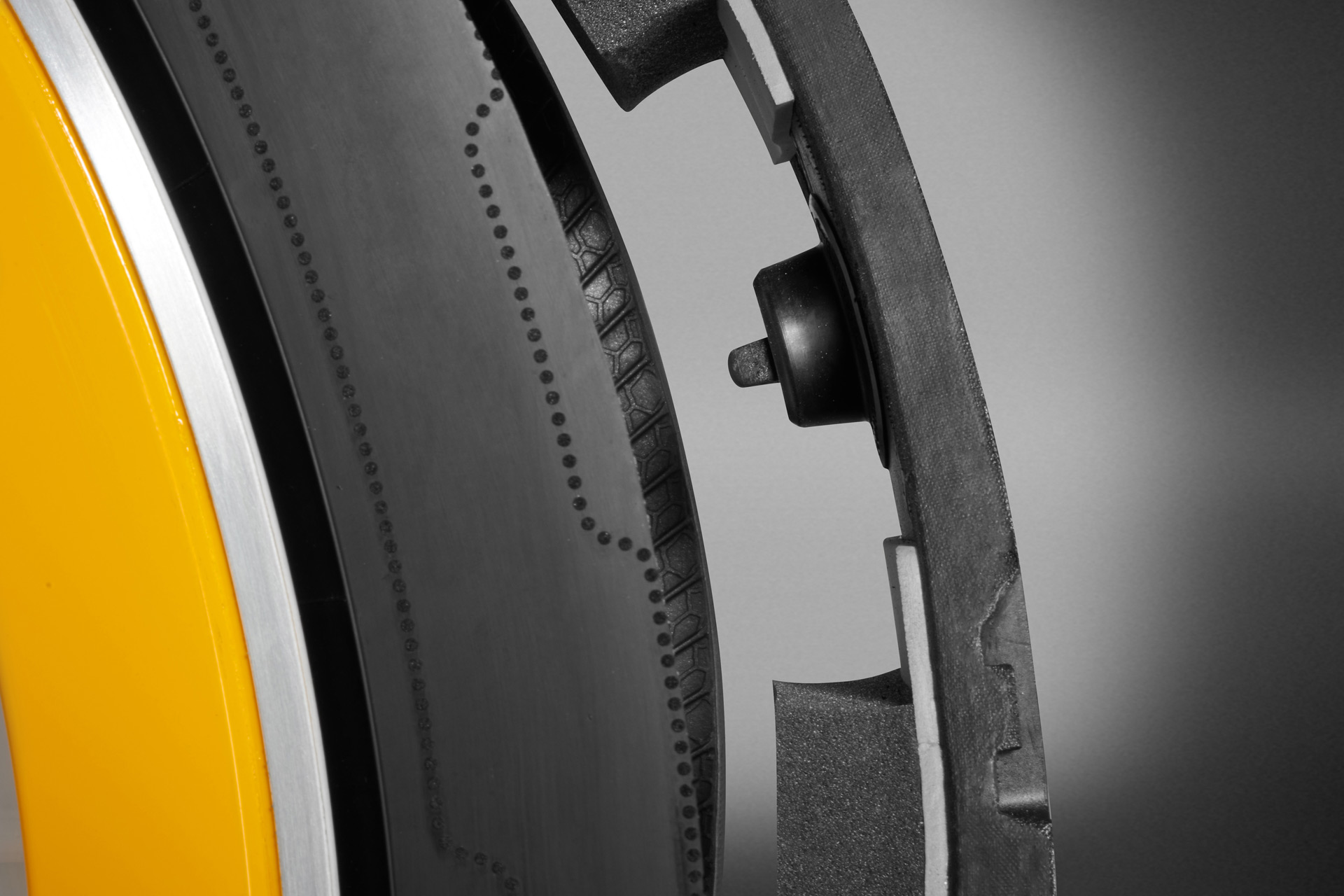 Continental Develops A Tire That Can Inflate Itself As You Drive