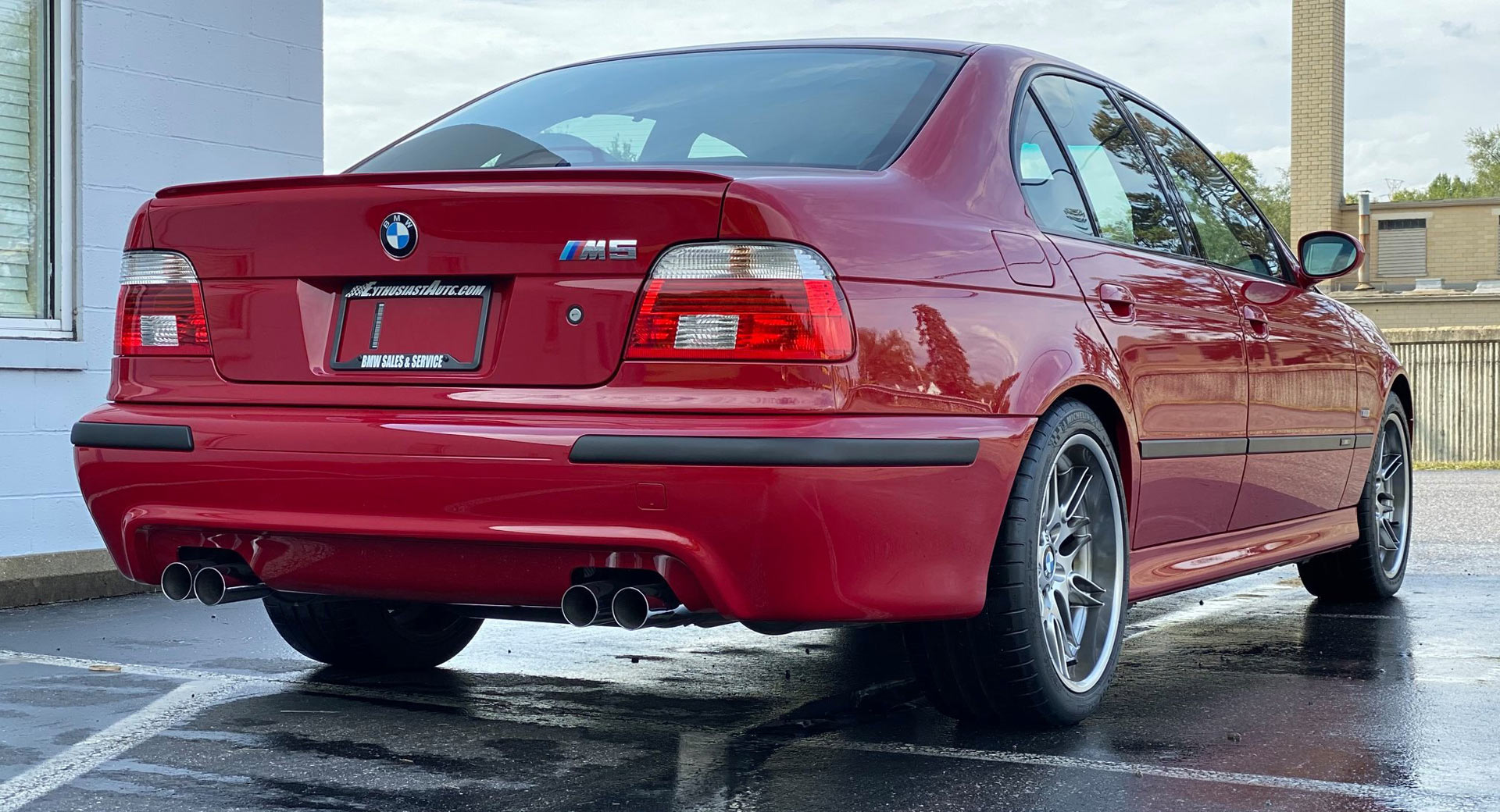 Low-Mileage BMW E39 M5 Is Certainly Desirable – But $150K Desirable?