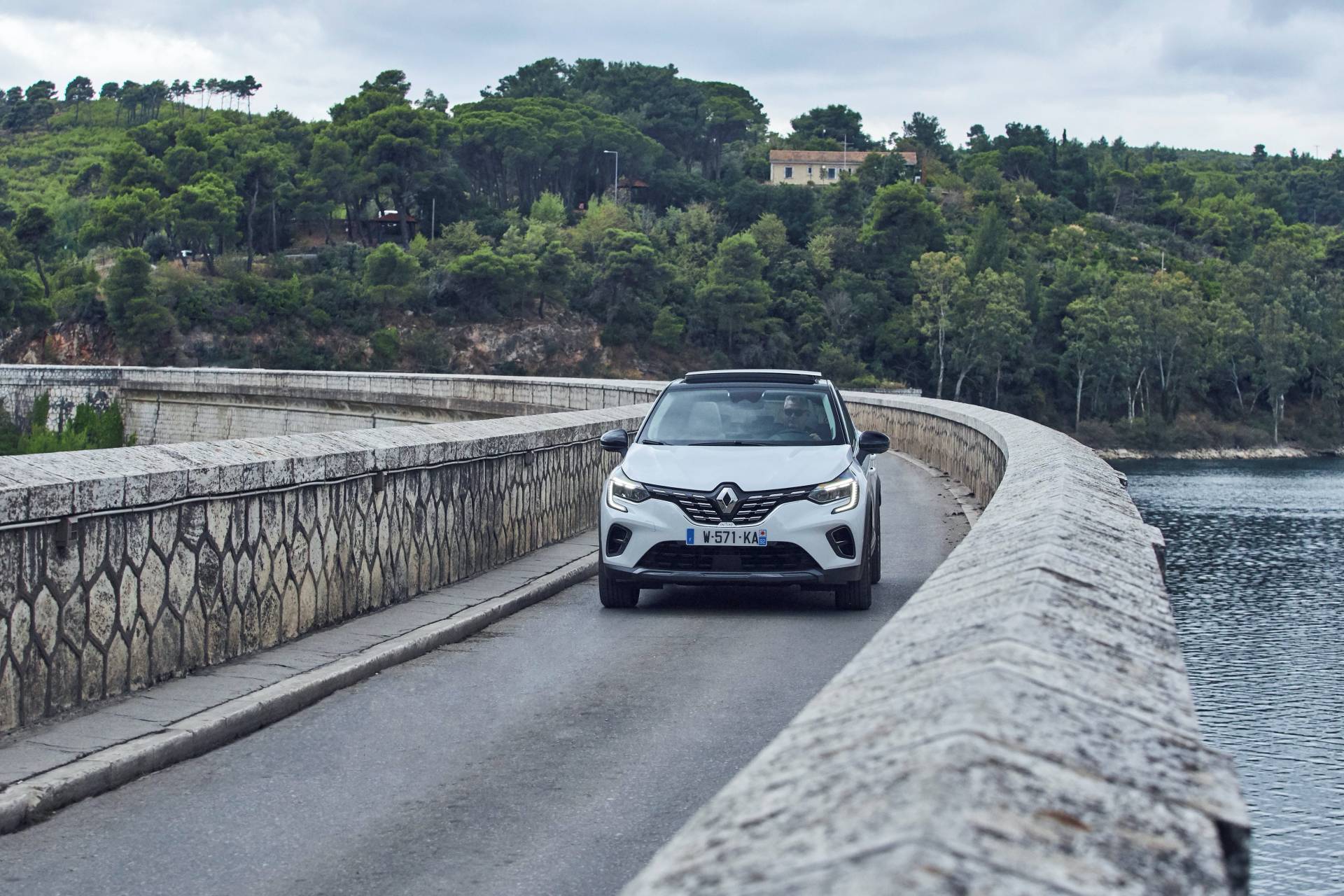 2020 Renault Captur Vies For European Supremacy, Stars In Huge Gallery