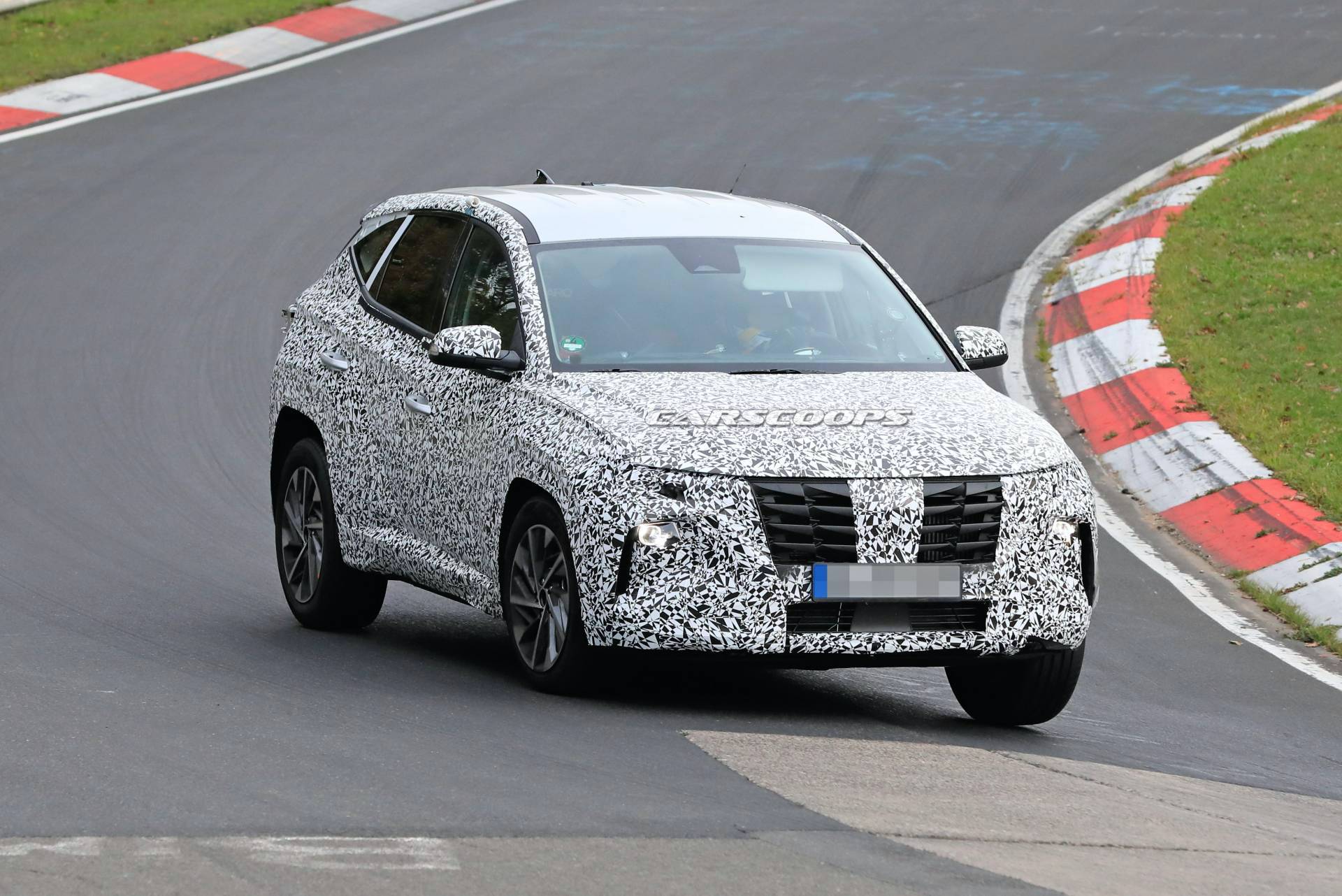 2021 Hyundai Tucson Starts Dropping Camo, Revealing Funky Grille