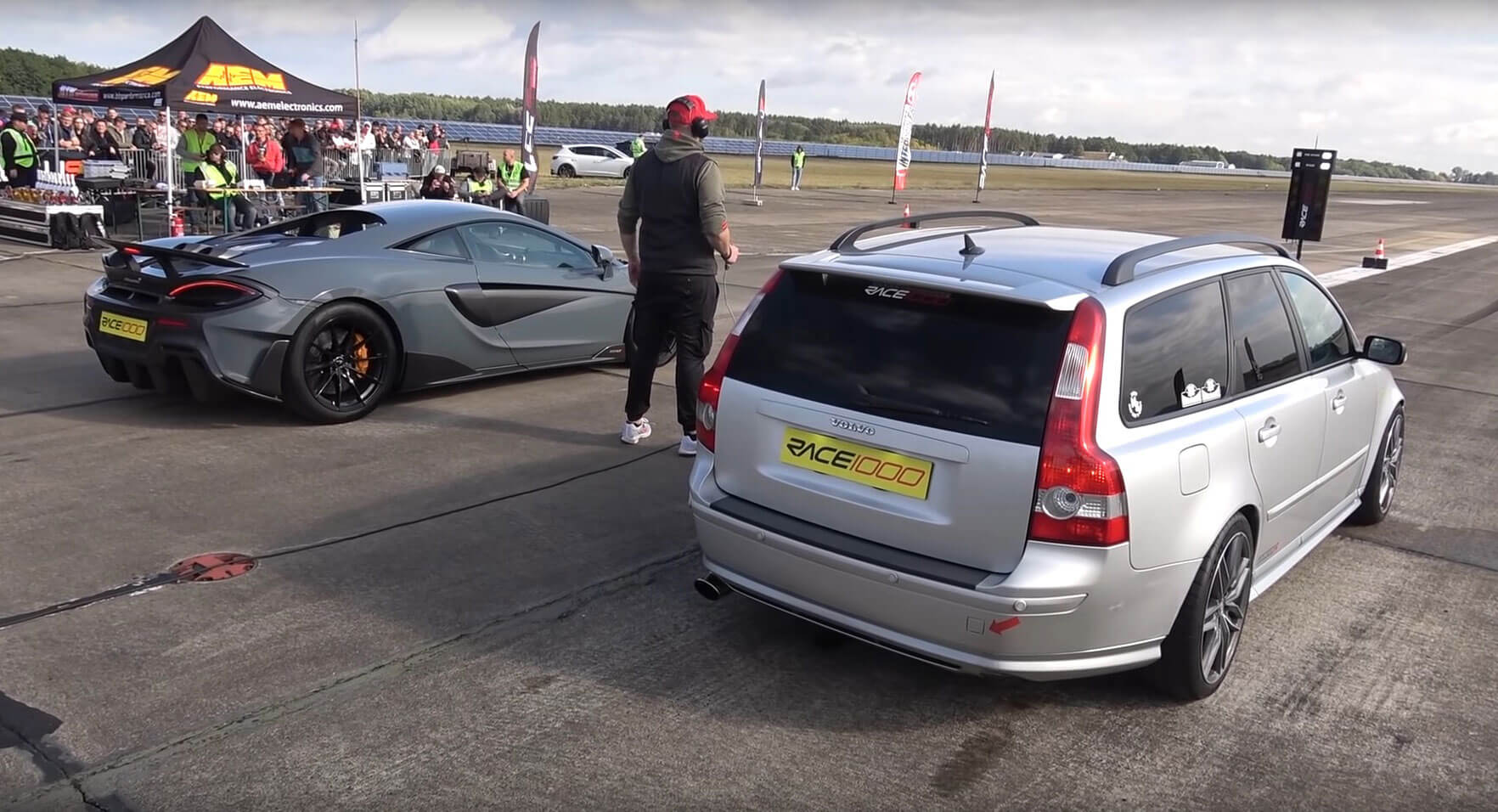 Surely A Volvo V50 Can't Beat A McLaren 600LT – Or Can It?