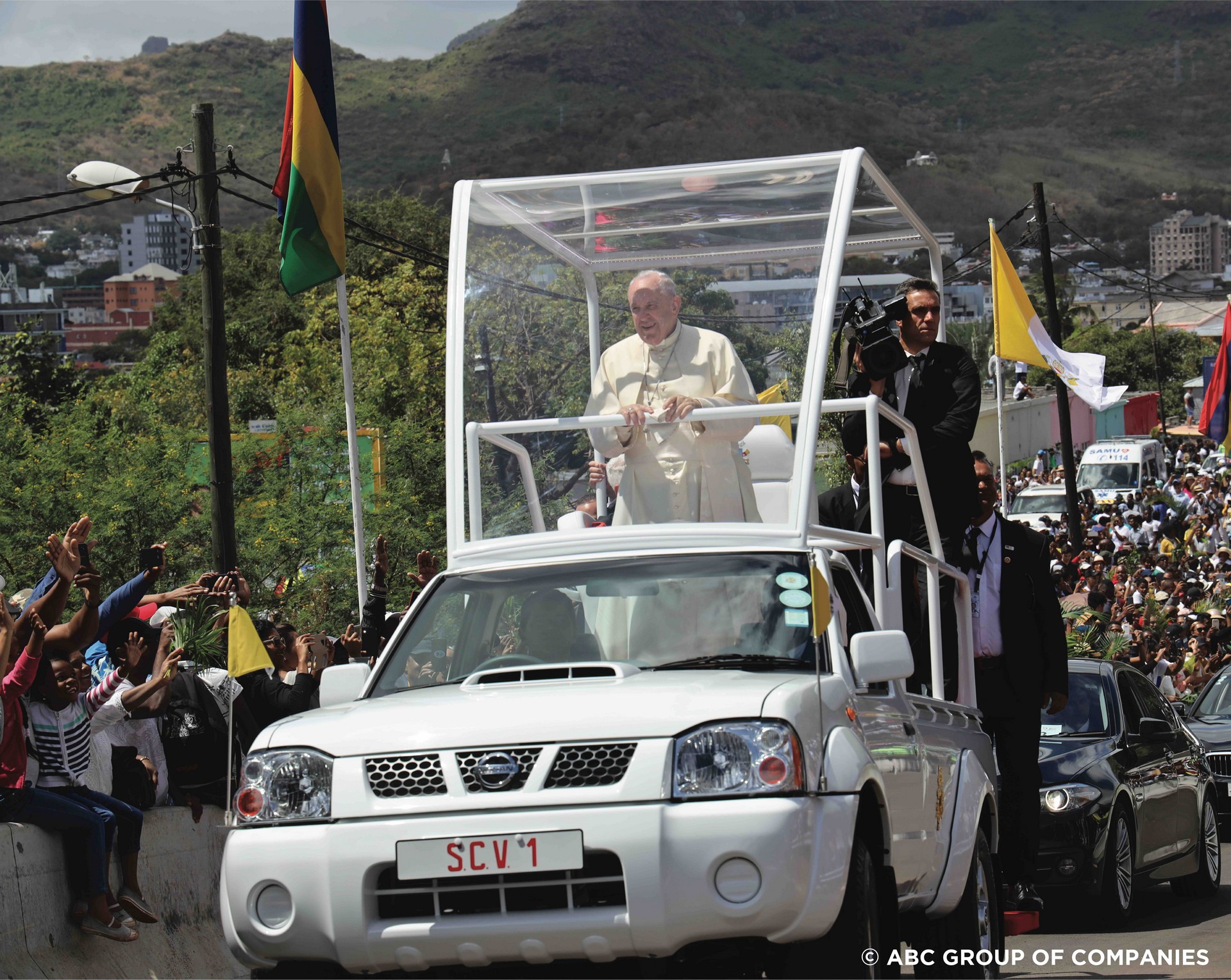 Nissan’s First Popemobile Is Based On The NP300 Pickup