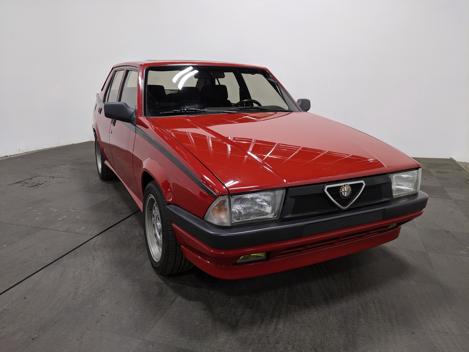 This 1988 Alfa Romeo Milano Verde V6 Can Help You Earn Your Petrolhead Stripes