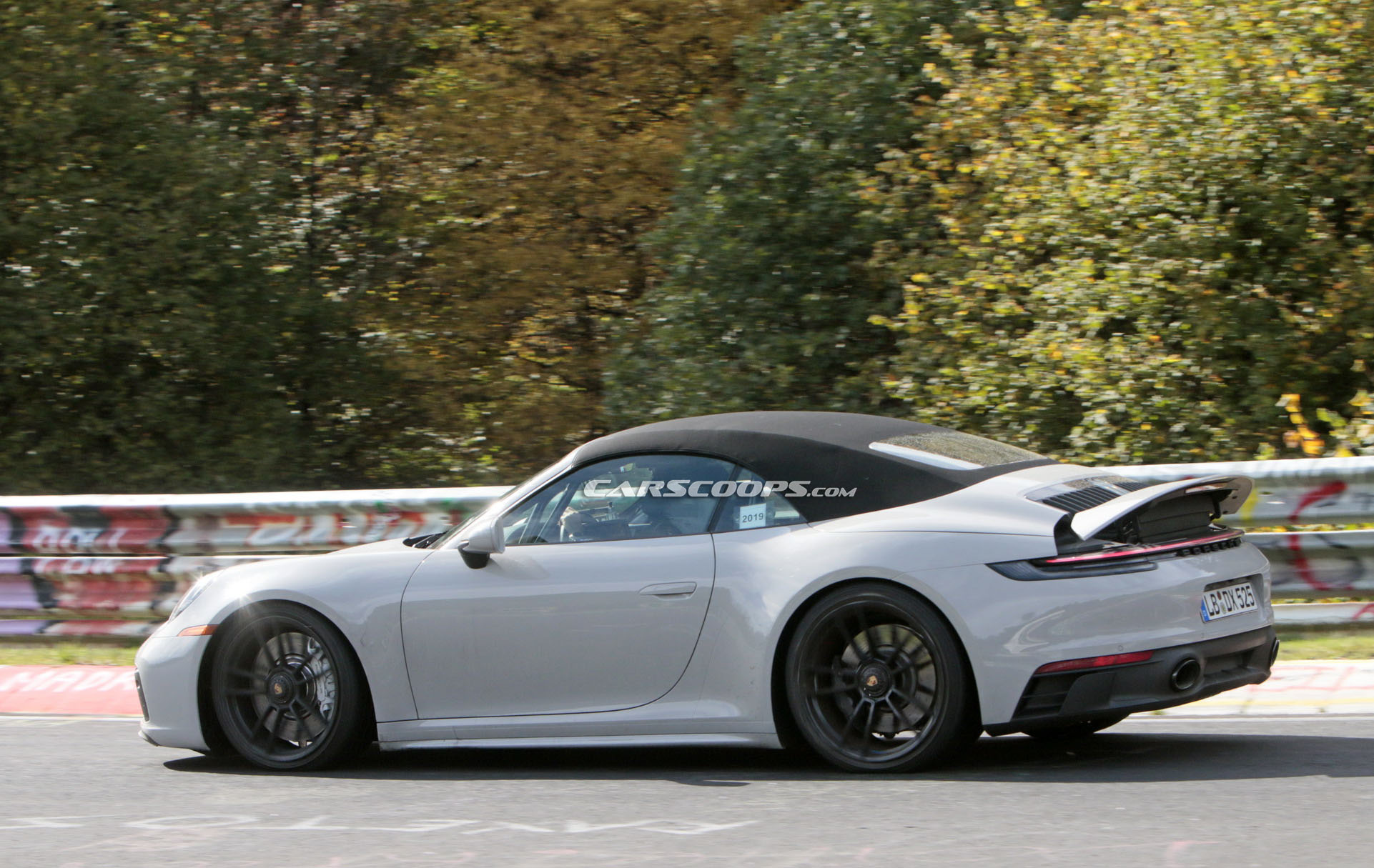2020 Porsche 911 GTS Cabriolet Spied Camouflage-Free (Again), Looks Good