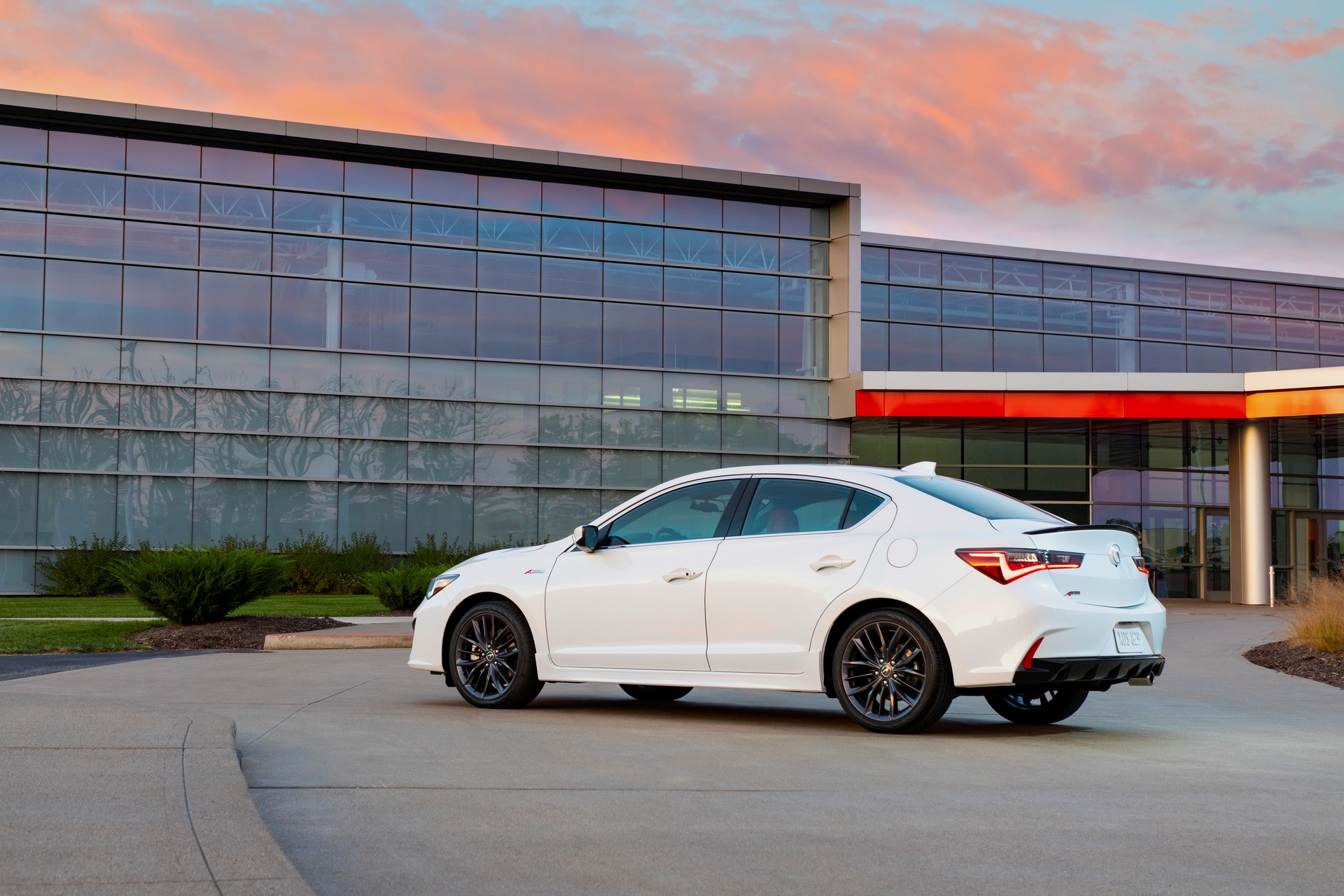 2020 Acura ILX Hits Showrooms, Retains Last Year’s $25,900 Starting Price