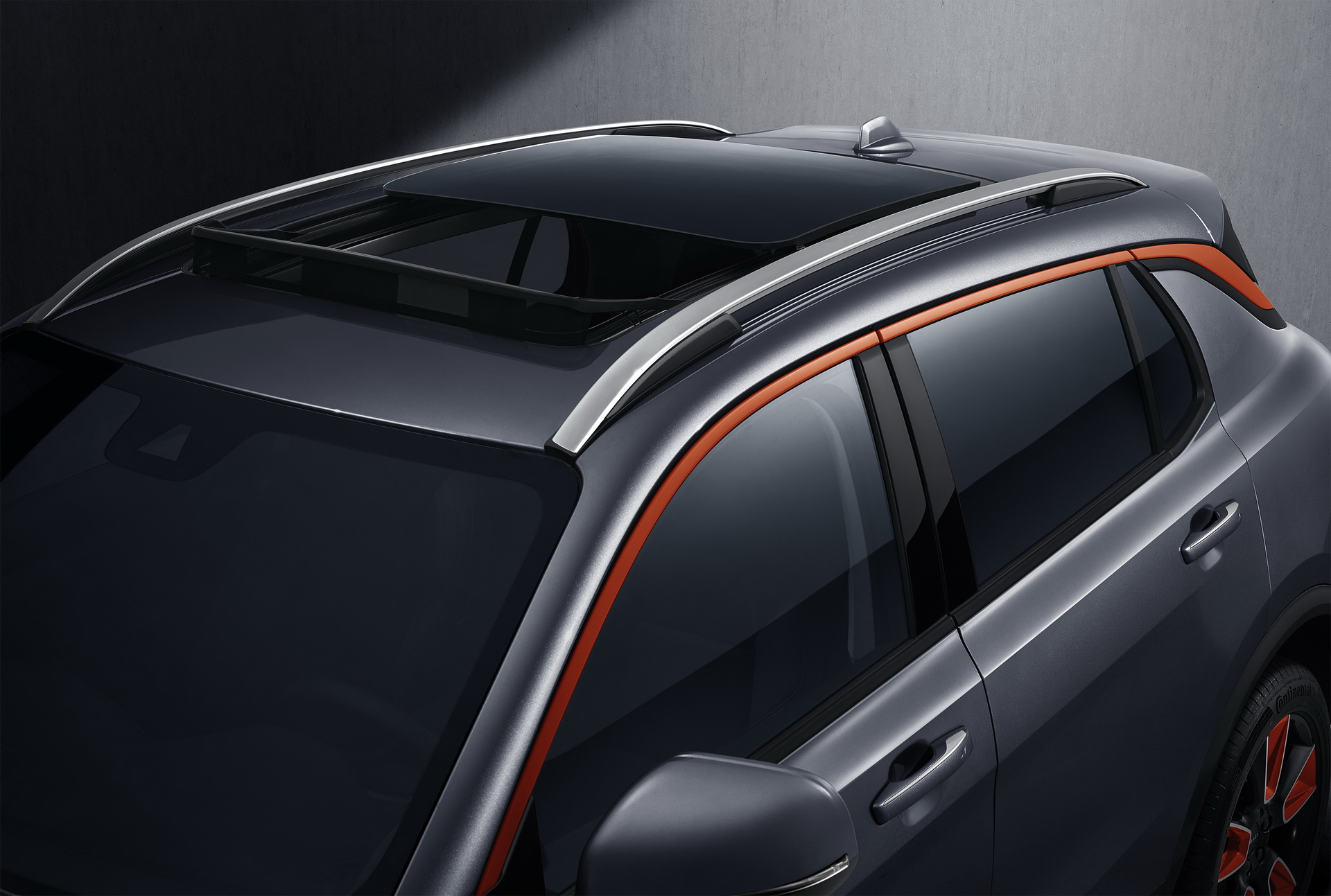 Lynk & Co Picks Amsterdam For Its European Debut Because They Don’t Like Cars There