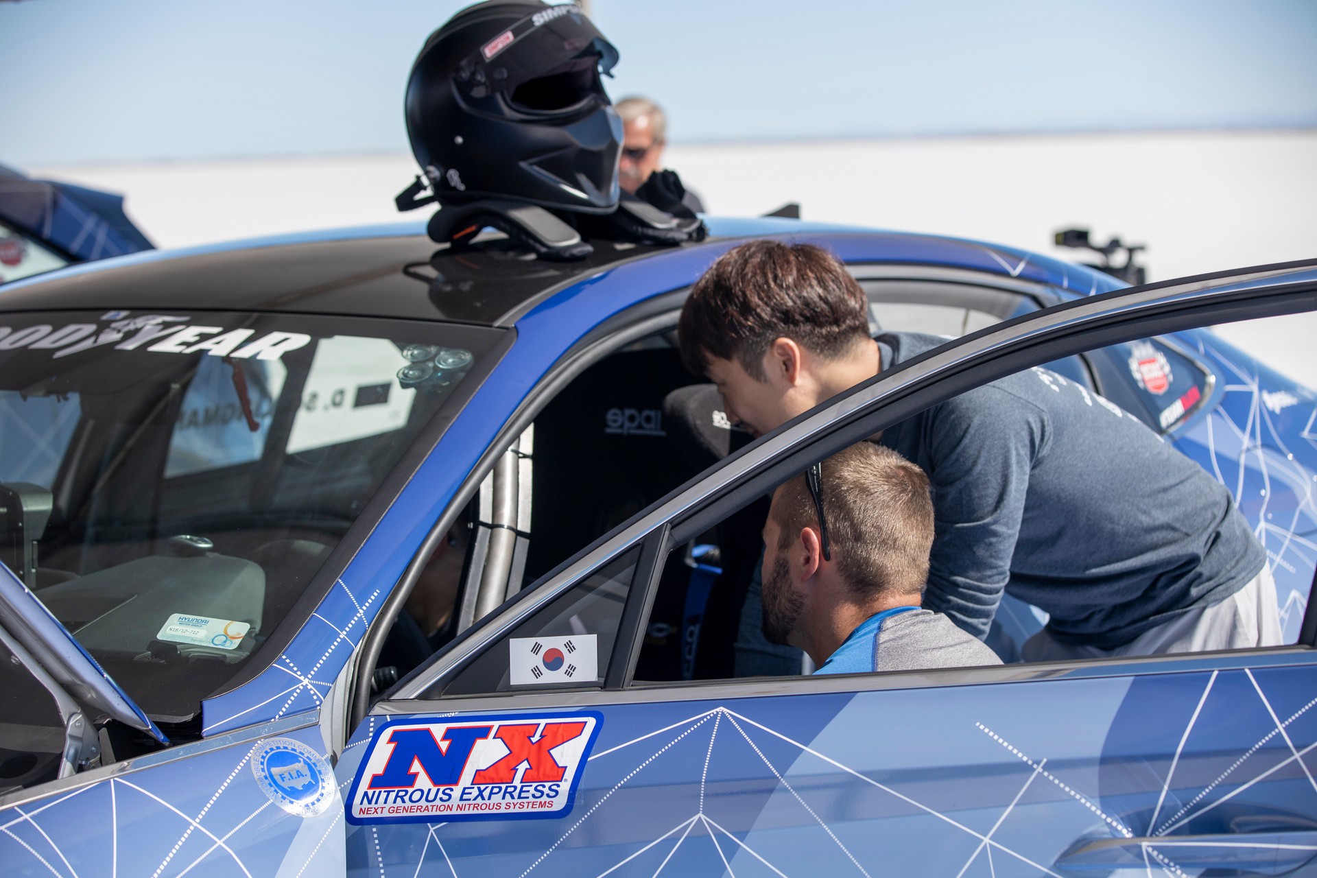 Hyundai Unveils Nexo And Sonata Hybrid Land Speed Record Concepts