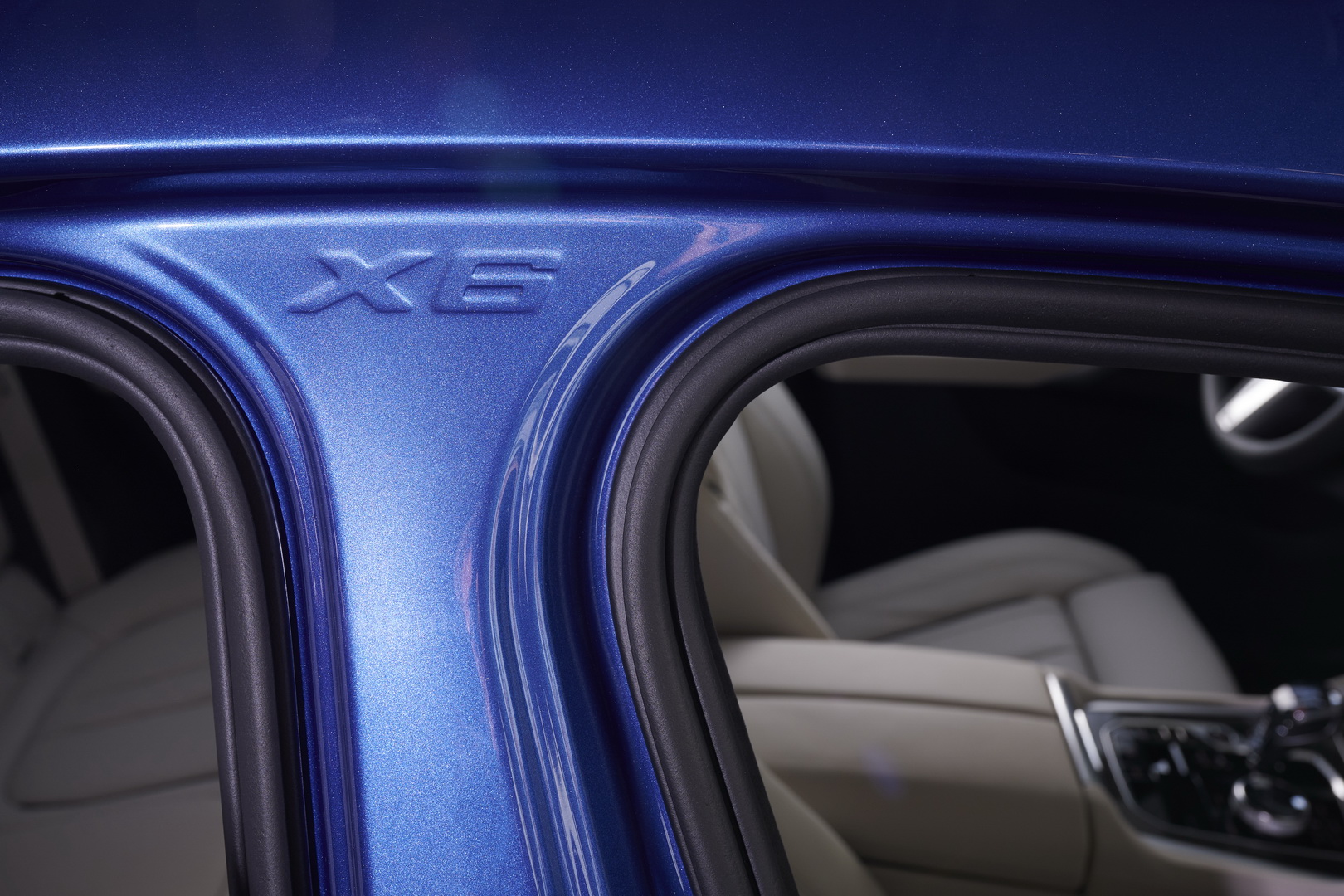 BMW Wants You To Explore Every Detail Of The New X6 In 102 Images