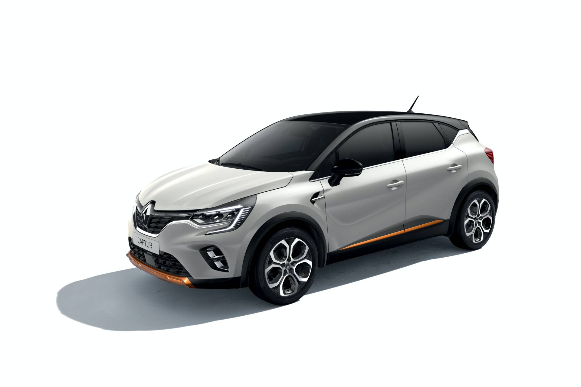 2020 Renault Captur Vies For European Supremacy, Stars In Huge Gallery