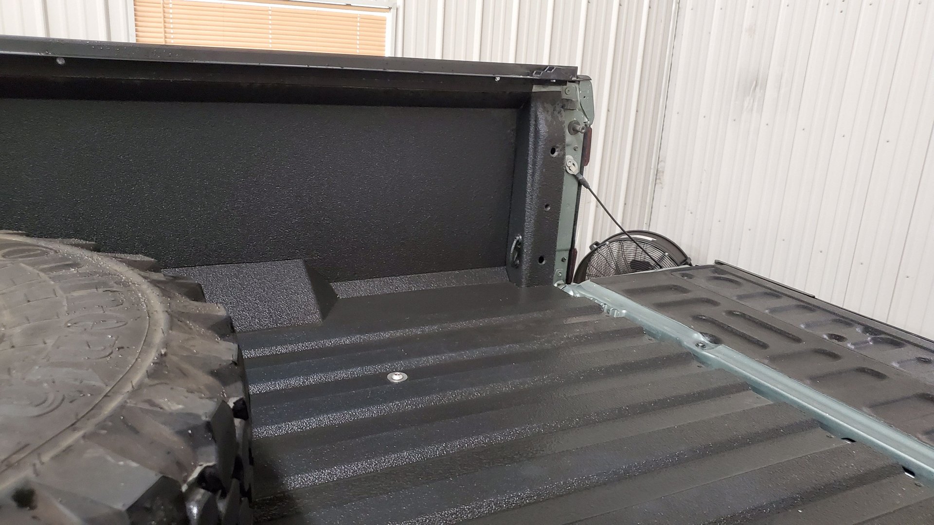 Deep Down, You Know You Want This Ford F-550 Super Duty 6×6 ‘Indomitus’