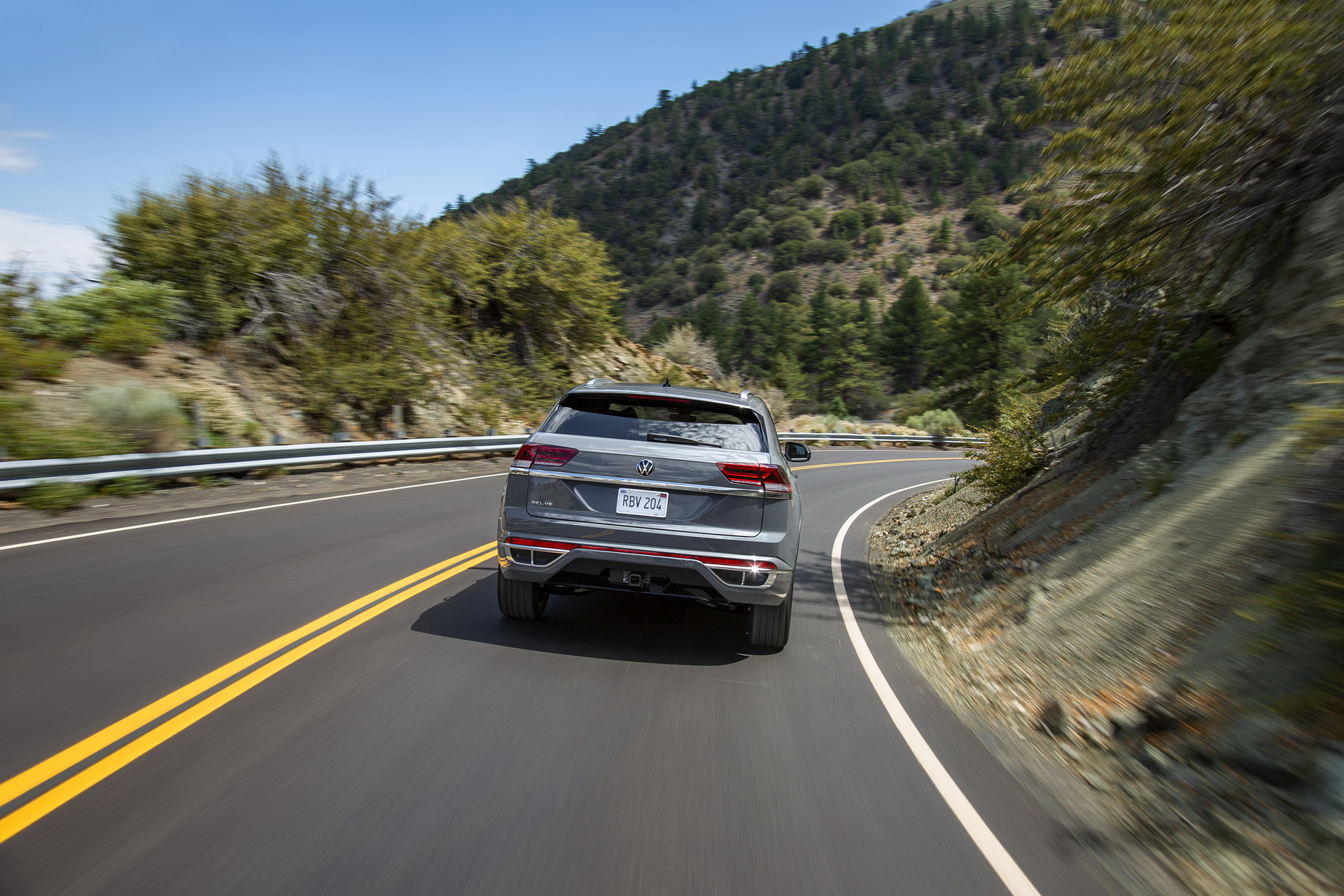 2020 VW Atlas Cross Sport Adds Itself To SUV Coupe Segment