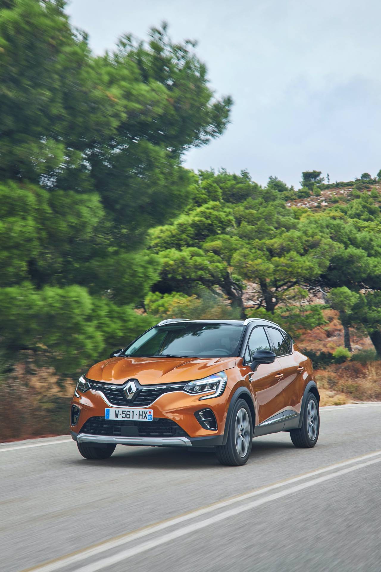 2020 Renault Captur Vies For European Supremacy, Stars In Huge Gallery