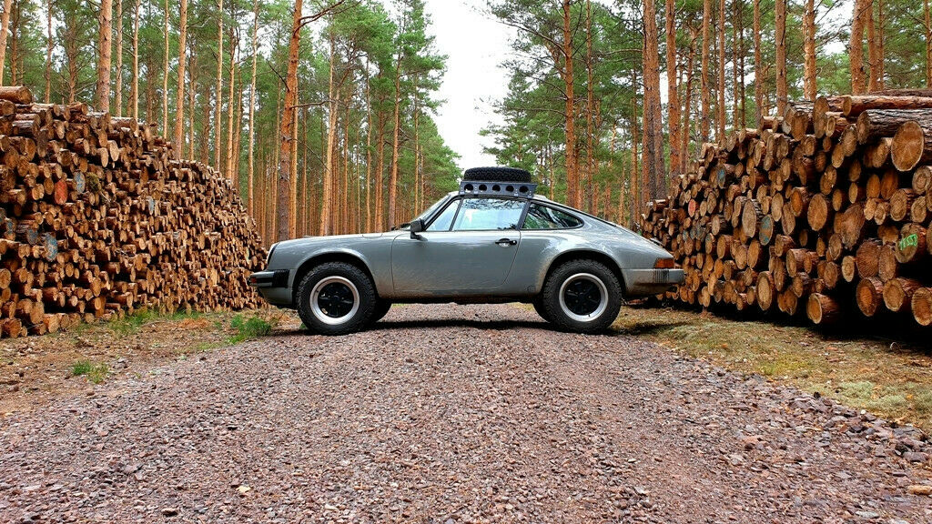 Porsche 911 Carrera Safari Recreation Loves An Off-Road Adventure