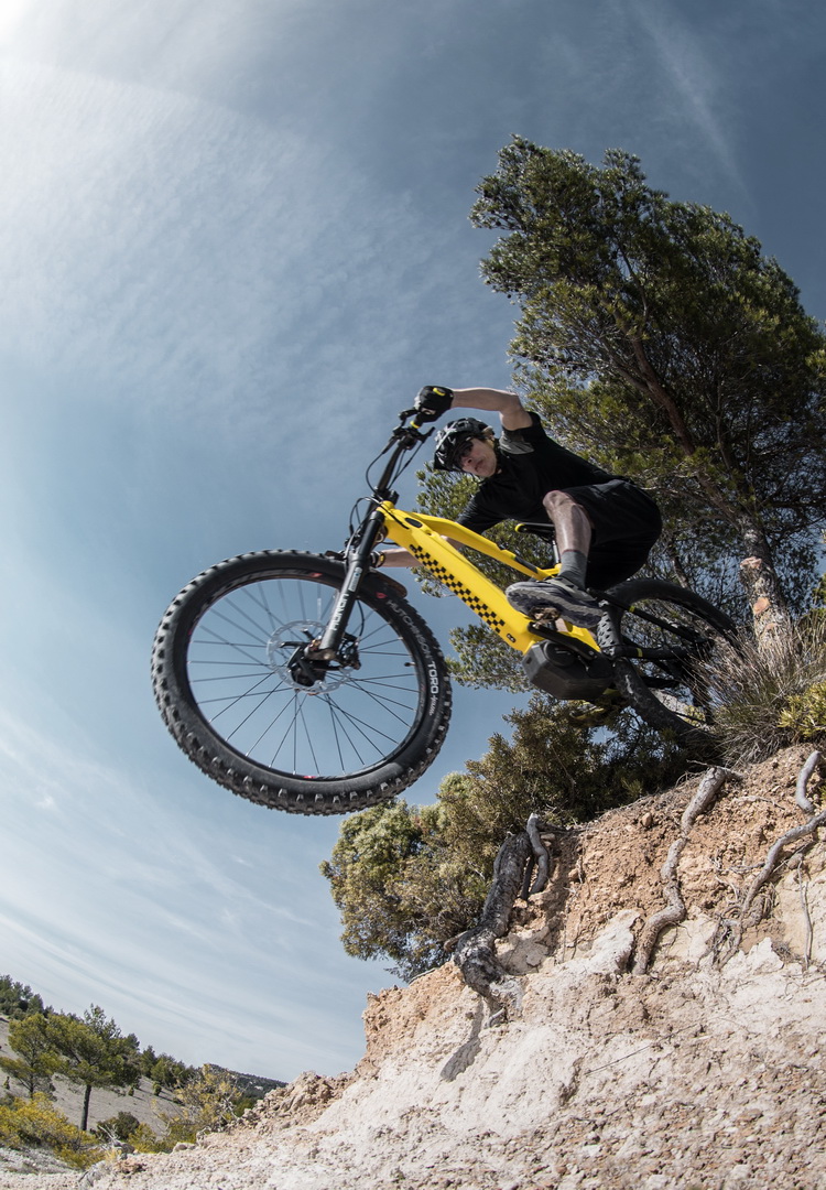 Peugeot’s New Electric Mountain Bike Has Better Range Than Some EVs