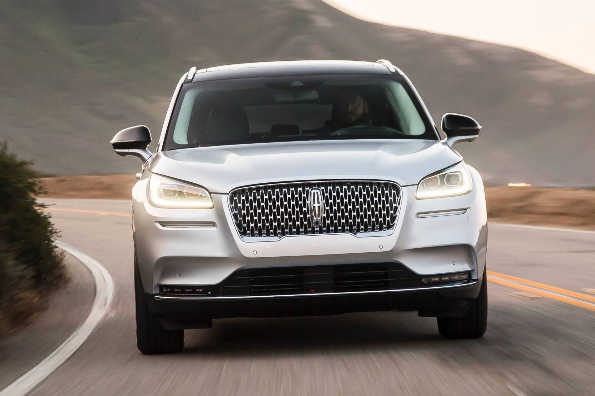 Lincoln Shows Us More Of The 2020 Corsair In 99 New Photos