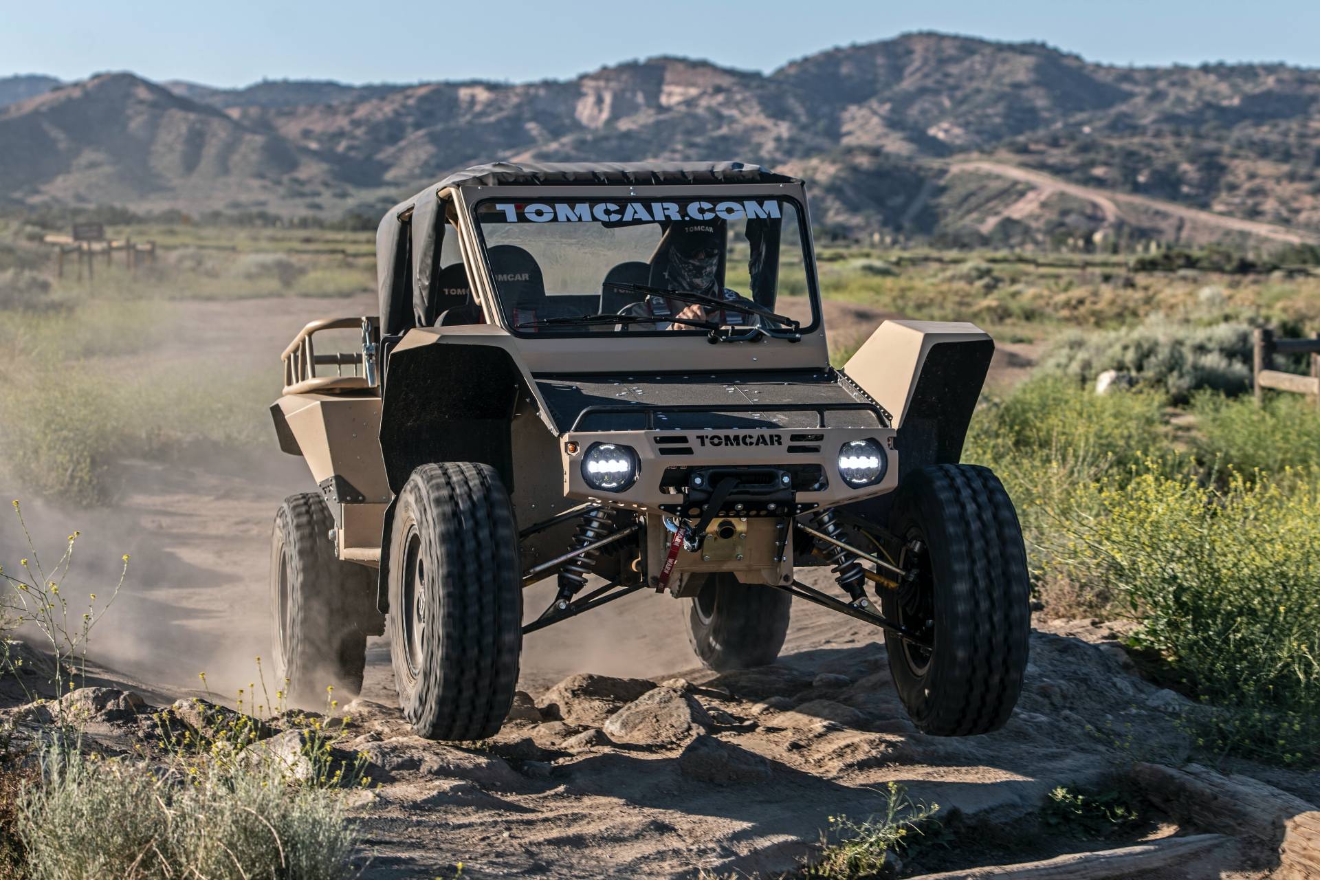 Drive Like the Israeli Special Forces With The $36,500 Tomcar TX4 UTV