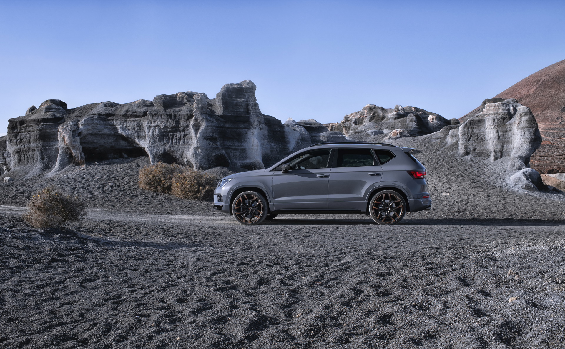 Cupra Ateca Gains New Limited Edition With Carbon Fiber Bits, New Wheels And More
