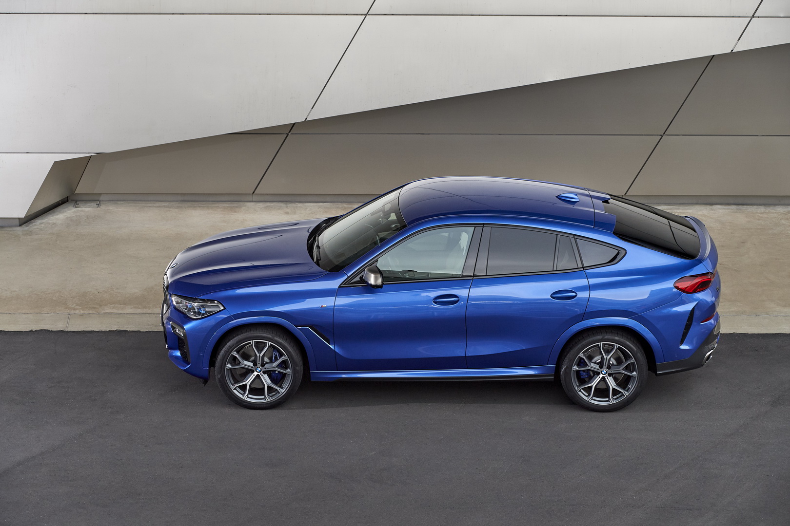 BMW Wants You To Explore Every Detail Of The New X6 In 102 Images