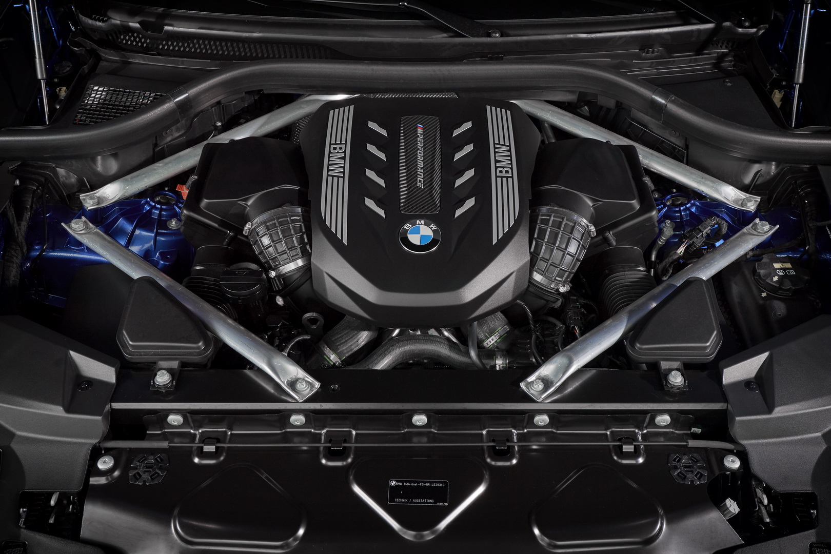 BMW Wants You To Explore Every Detail Of The New X6 In 102 Images