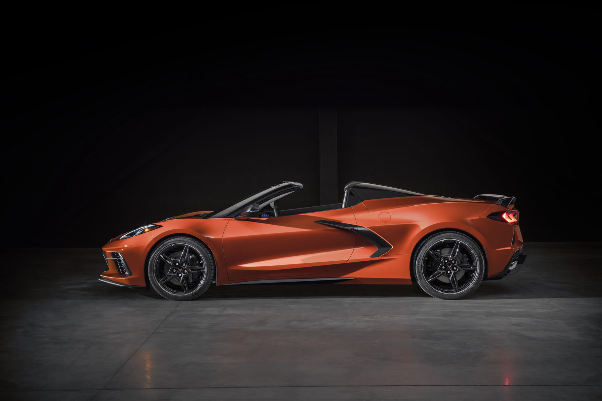 2020 Chevrolet Corvette Stingray Convertible Arriving In 2020 With $7500 Premium