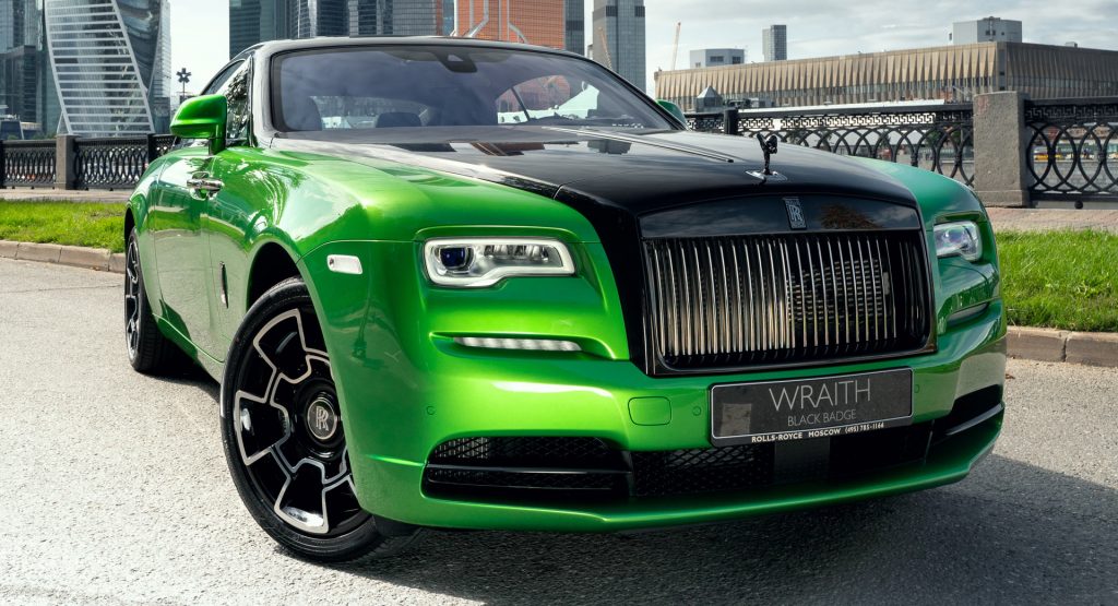  Rolls-Royce Wraith Black & Bright Collection Pays Tribute To Moscow