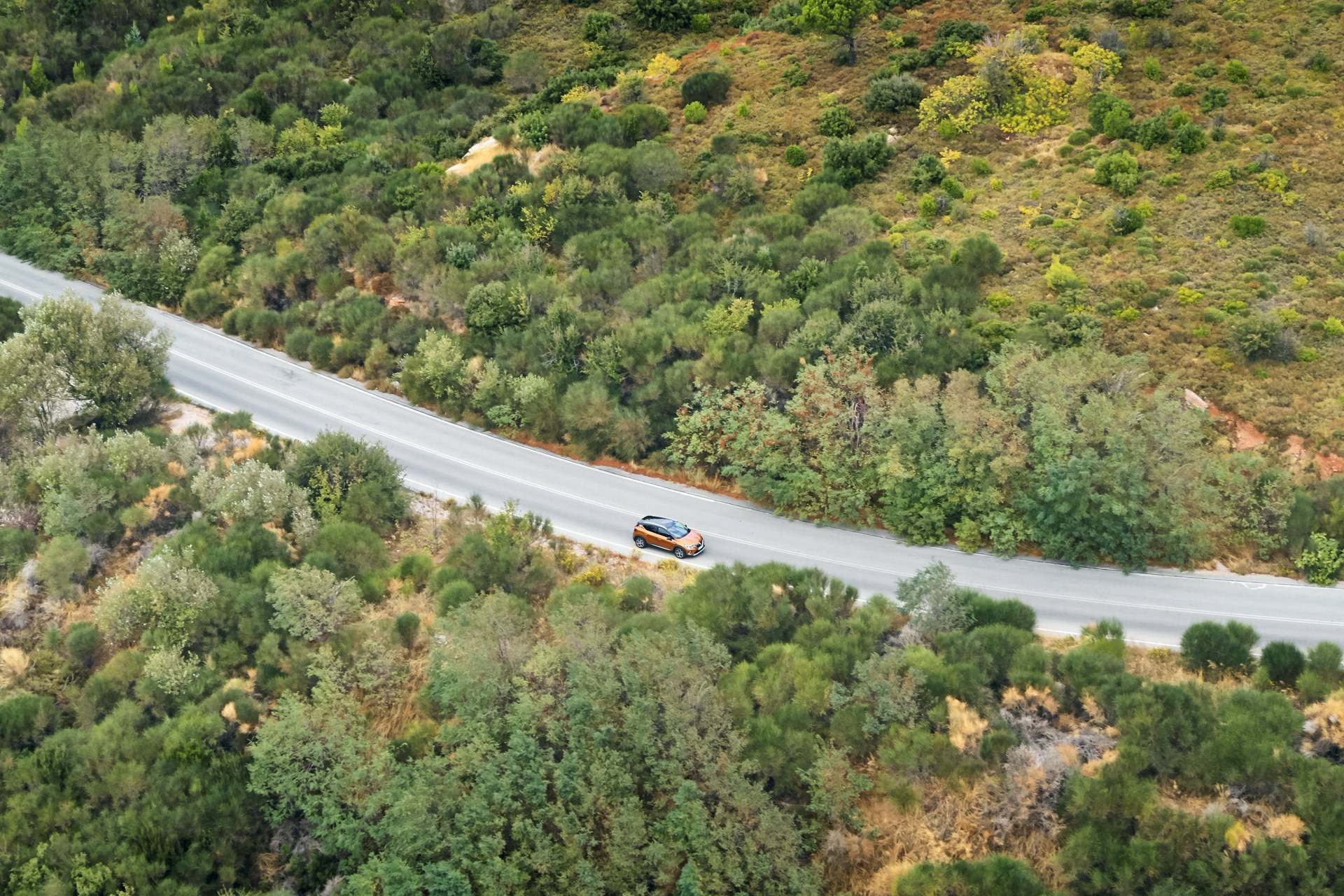 2020 Renault Captur Vies For European Supremacy, Stars In Huge Gallery