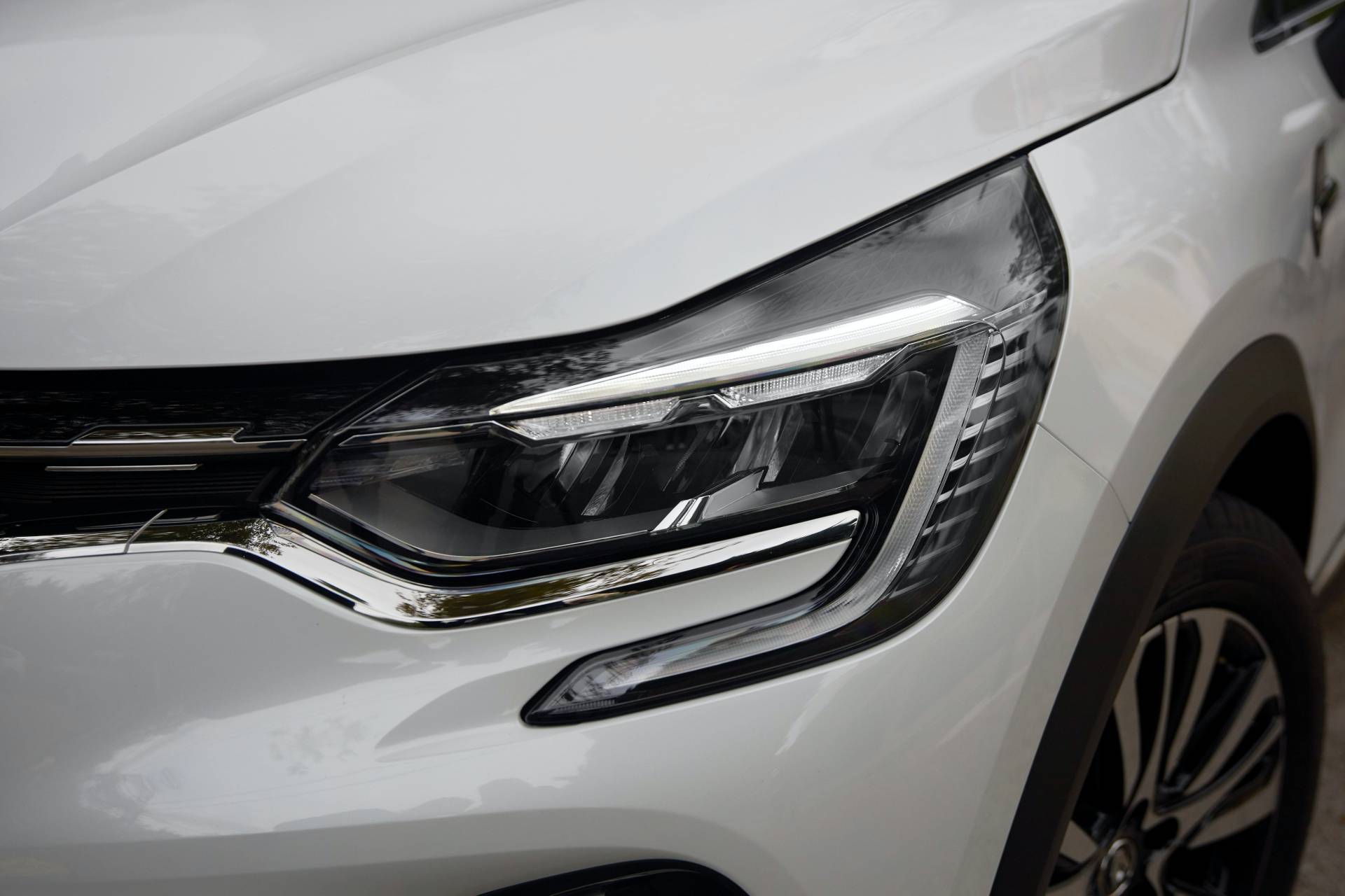 2020 Renault Captur Vies For European Supremacy, Stars In Huge Gallery