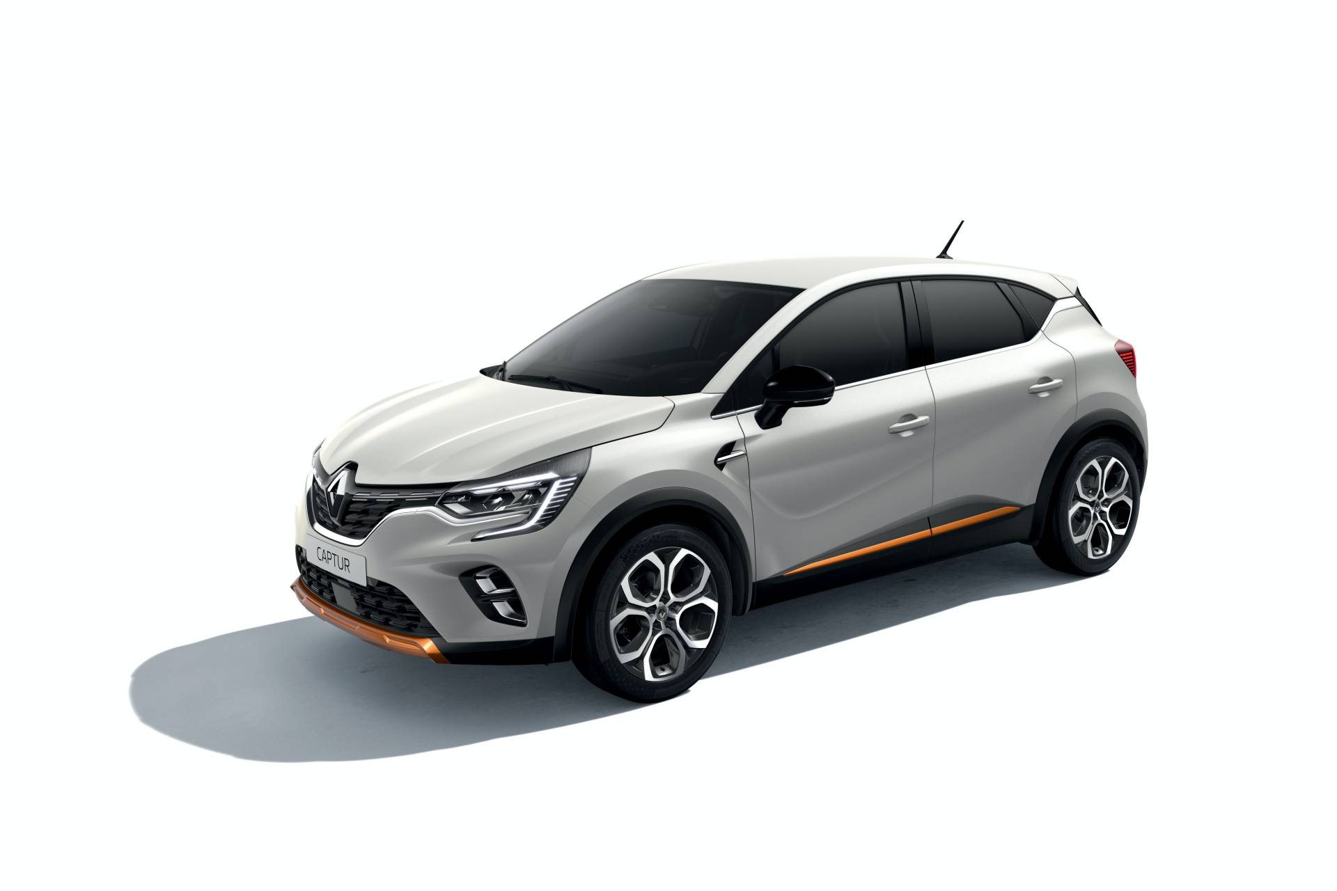 2020 Renault Captur Vies For European Supremacy, Stars In Huge Gallery