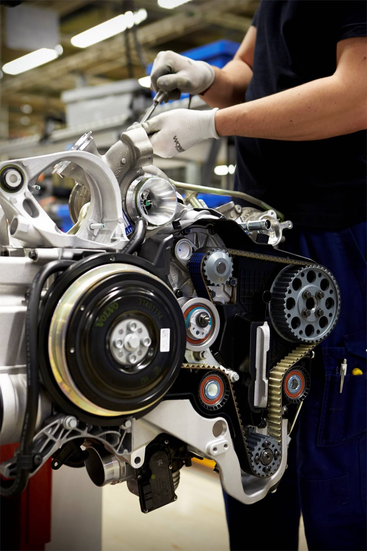 Volvo And Geely To Merge Internal Combustion Engine Operations