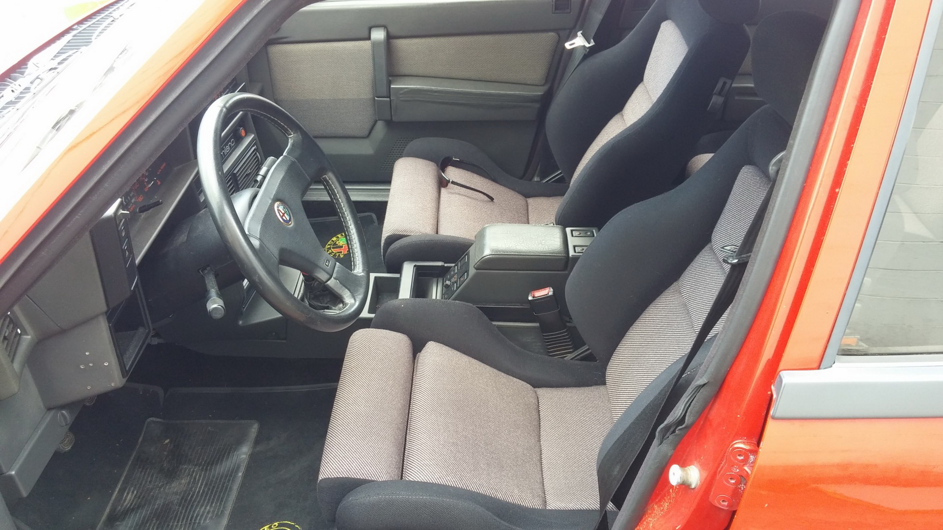 This 1988 Alfa Romeo Milano Verde V6 Can Help You Earn Your Petrolhead Stripes