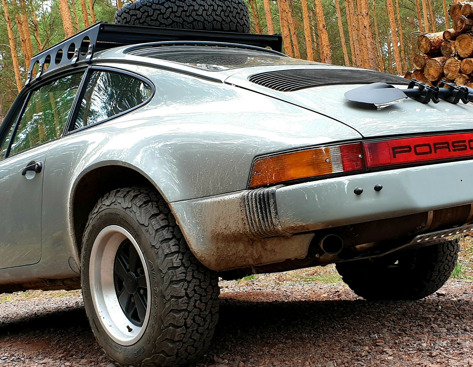 Porsche 911 Carrera Safari Recreation Loves An Off-Road Adventure