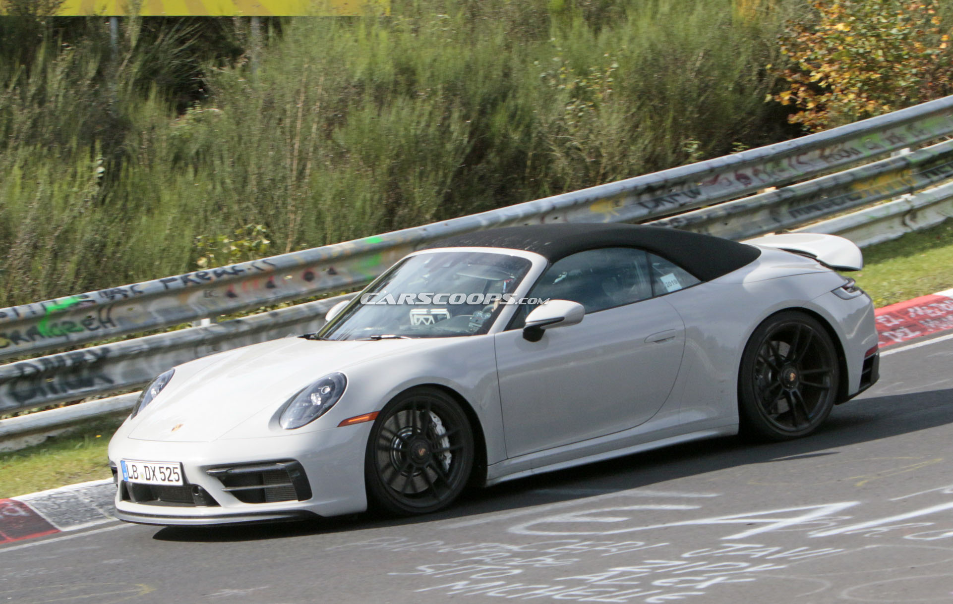2020 Porsche 911 GTS Cabriolet Spied Camouflage-Free (Again), Looks Good