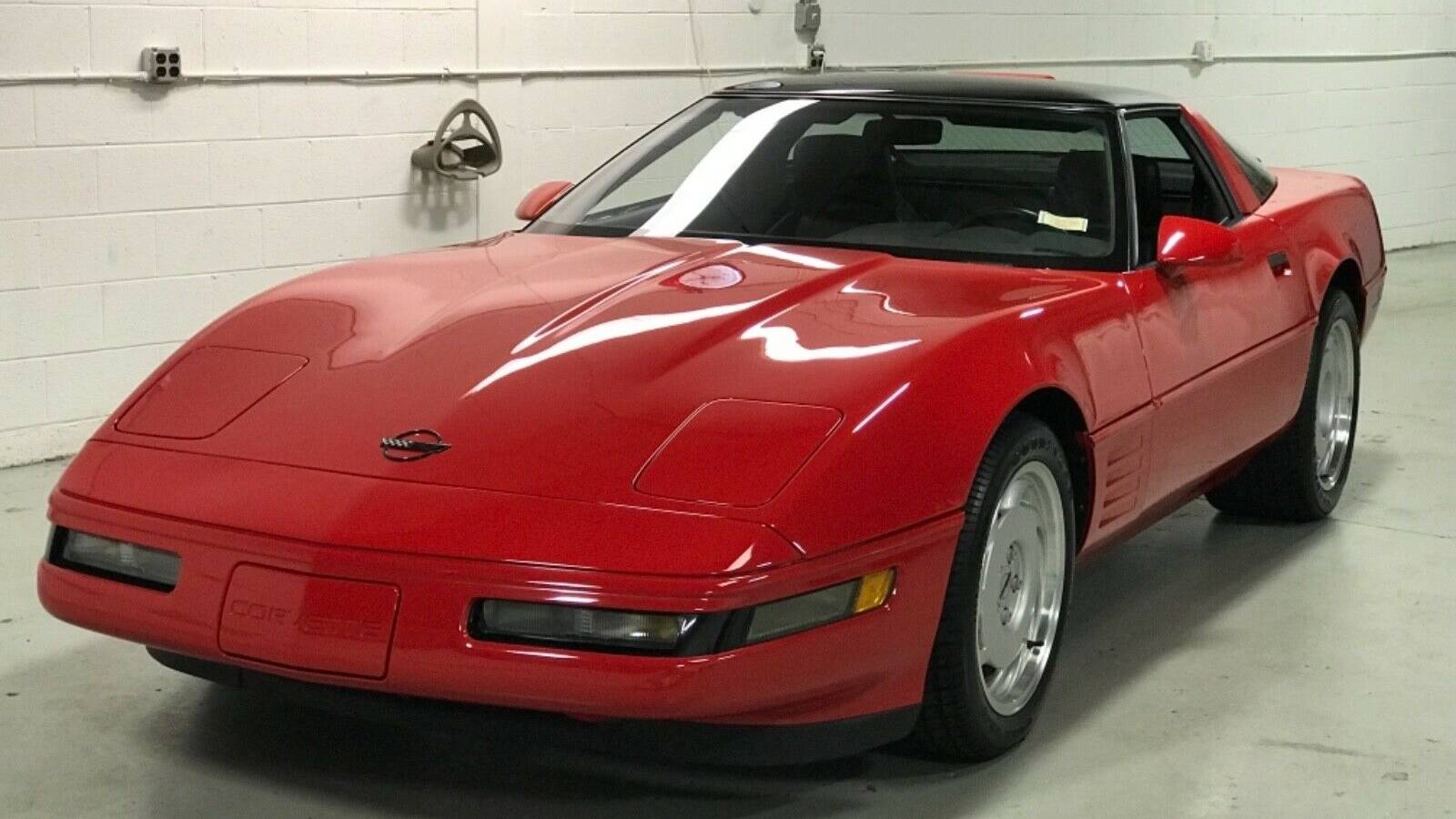 A Dealer Kept A Brand New 1991 Corvette ZR1 In His Garage, Now It Could Be Yours