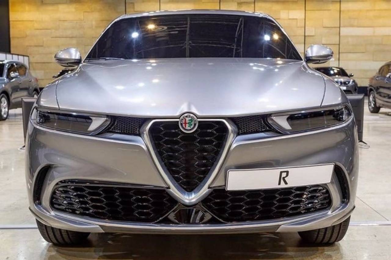 2018 Alfa Romeo Stelvio: The World's Best-Looking SUV? - WSJ