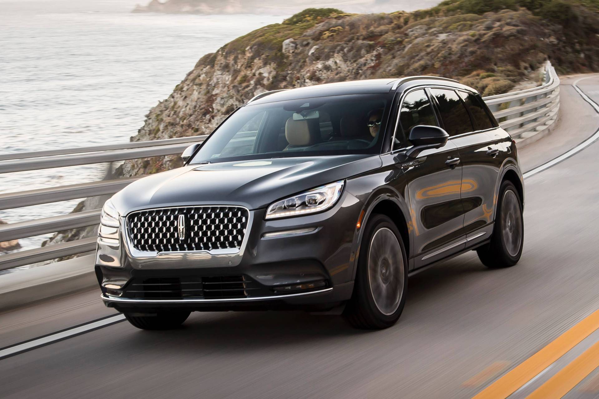 Lincoln Shows Us More Of The 2020 Corsair In 99 New Photos