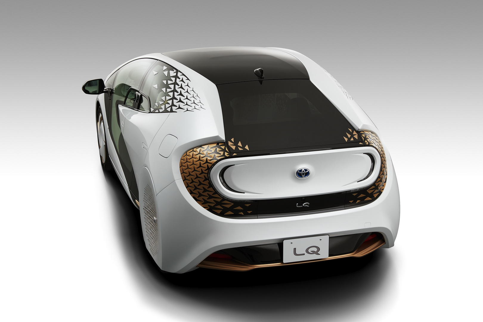 Welcome To The Future: New Toyota LQ Concept Uses AI To Talk With You