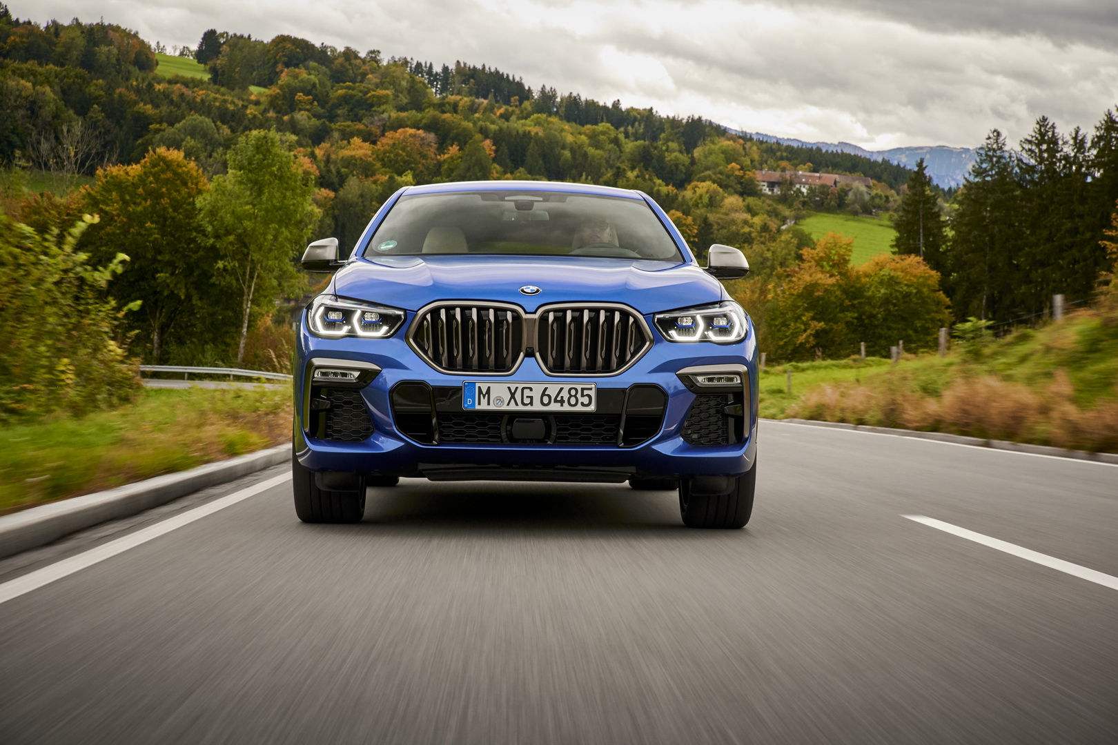 BMW Wants You To Explore Every Detail Of The New X6 In 102 Images