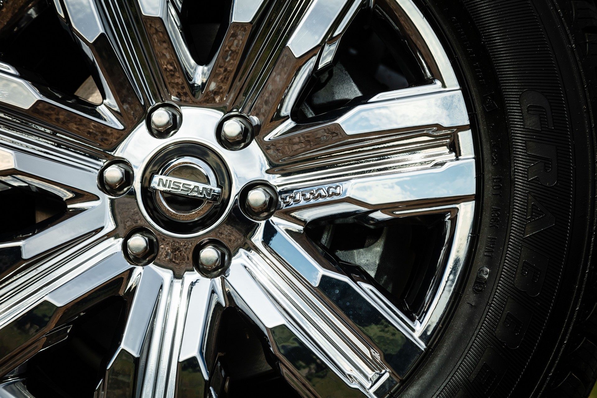 2020 Nissan Titan XD Debuts With New Styling, More Power And Upgraded Tech