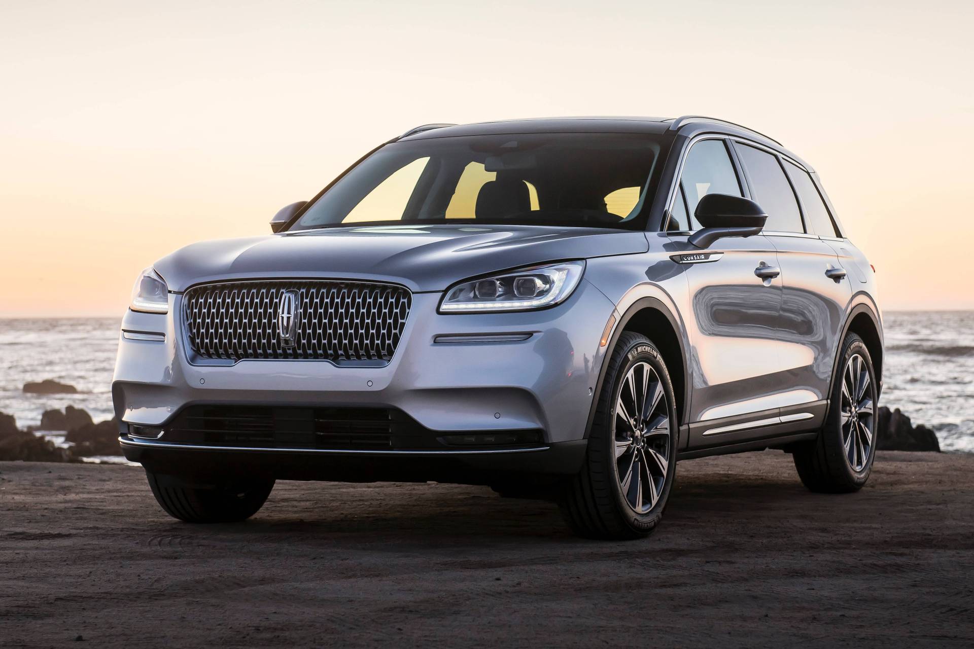 Lincoln Shows Us More Of The 2020 Corsair In 99 New Photos