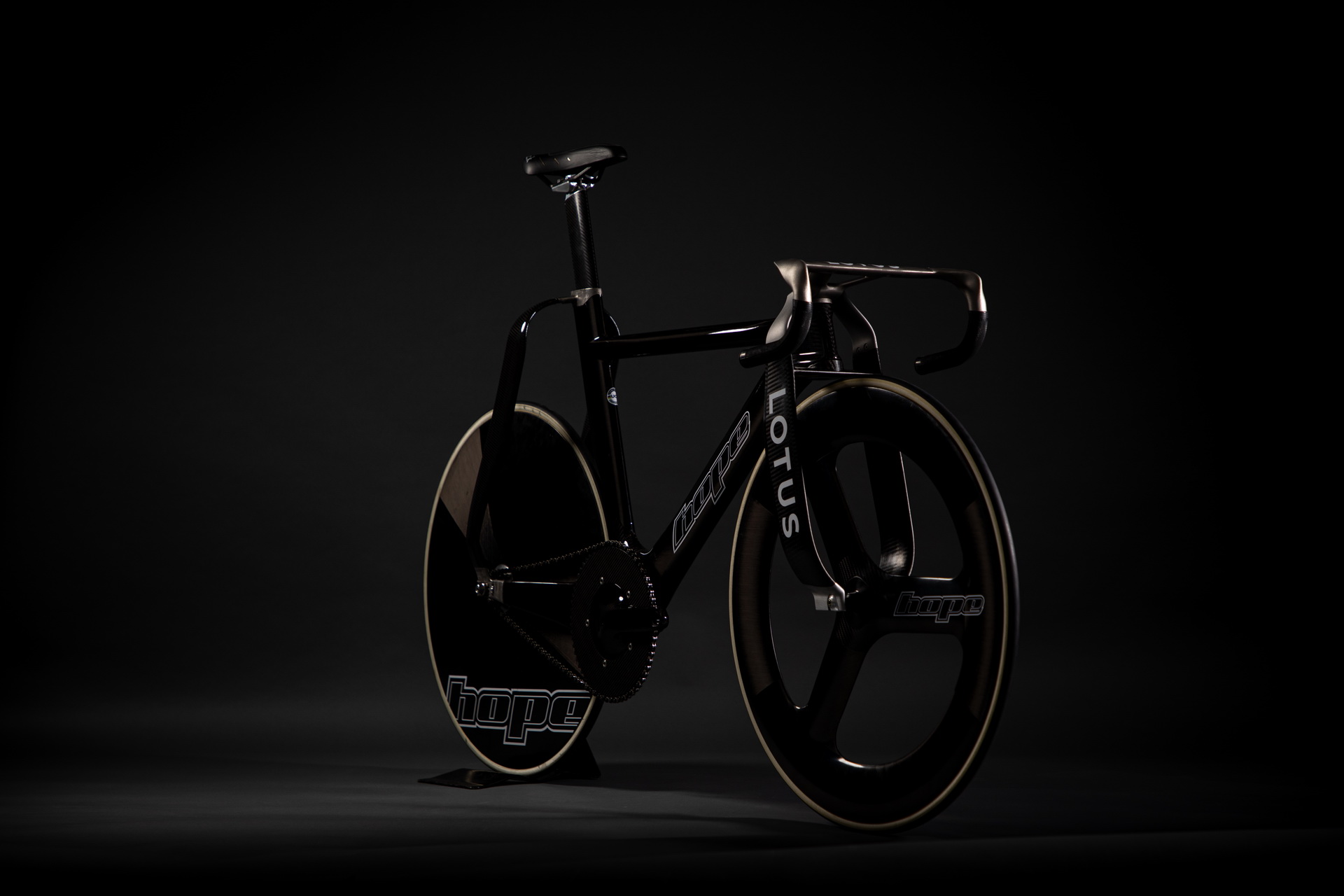 Lotus Designs Innovative Track Bike With Unique Front Fork