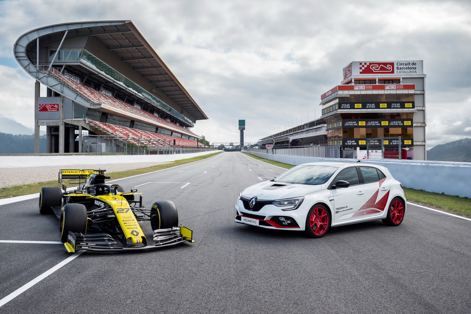 New Renault Megane RS Trophy-R Is Not THAT Expensive In Australia