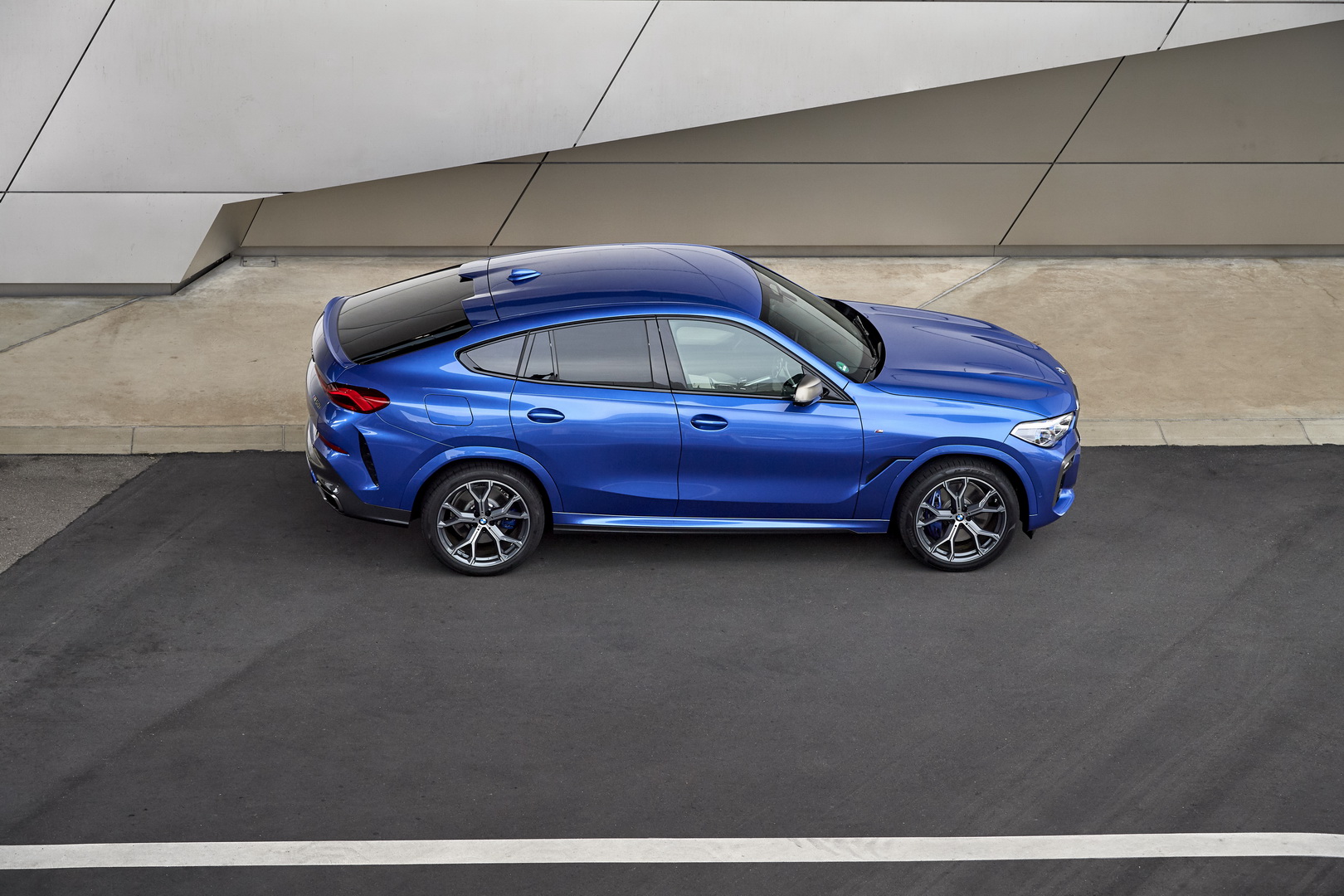 BMW Wants You To Explore Every Detail Of The New X6 In 102 Images