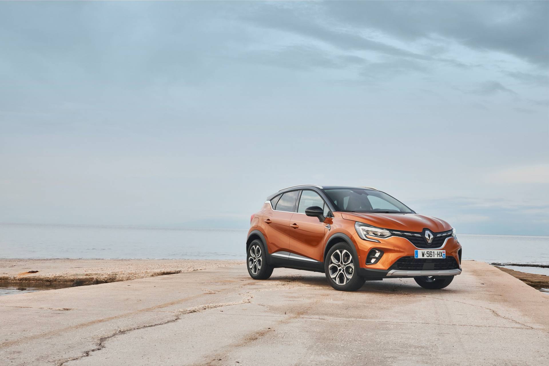 2020 Renault Captur Vies For European Supremacy, Stars In Huge Gallery