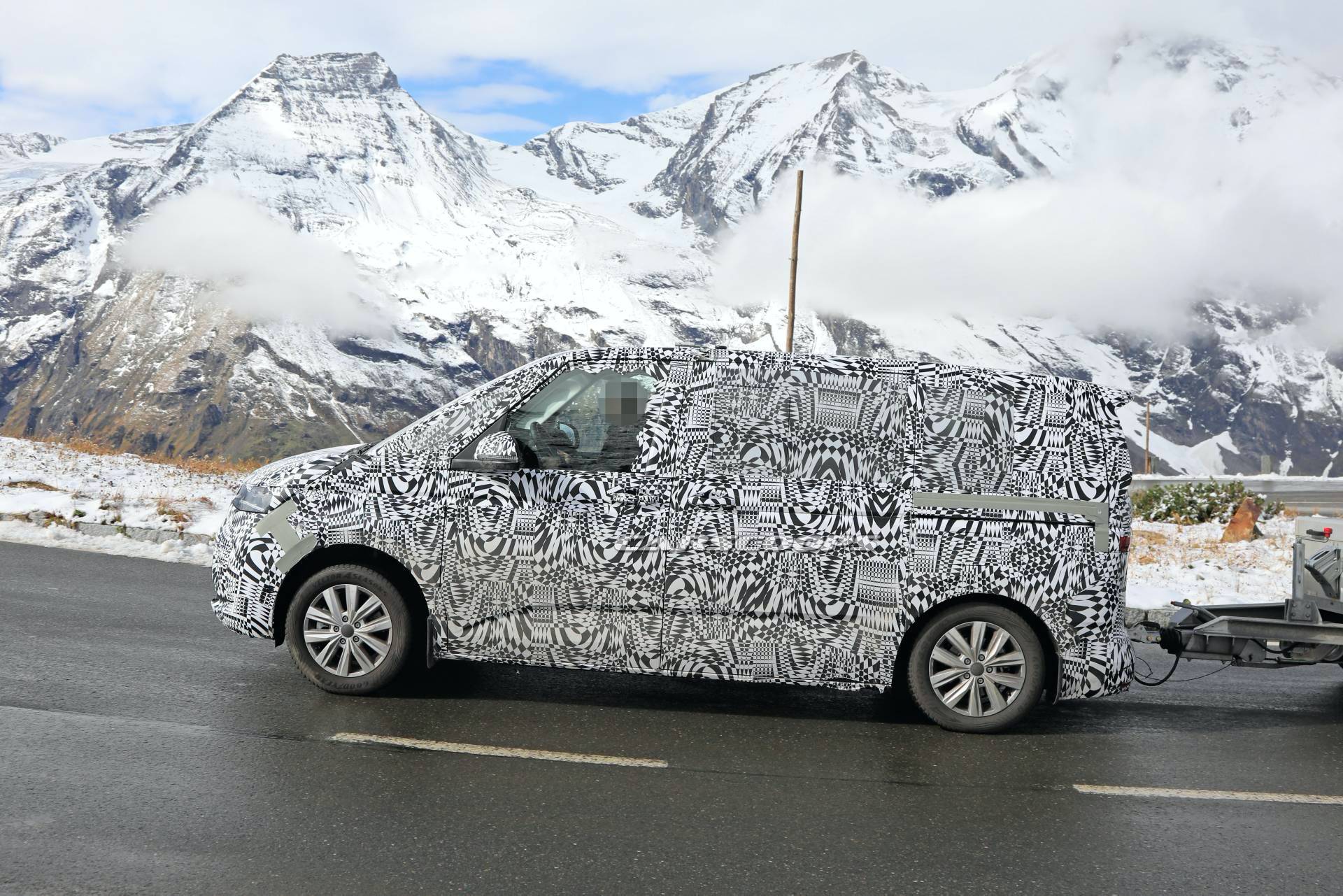 2020 VW T7 Multivan Spied, Will Reportedly Be Based On MQB Platform